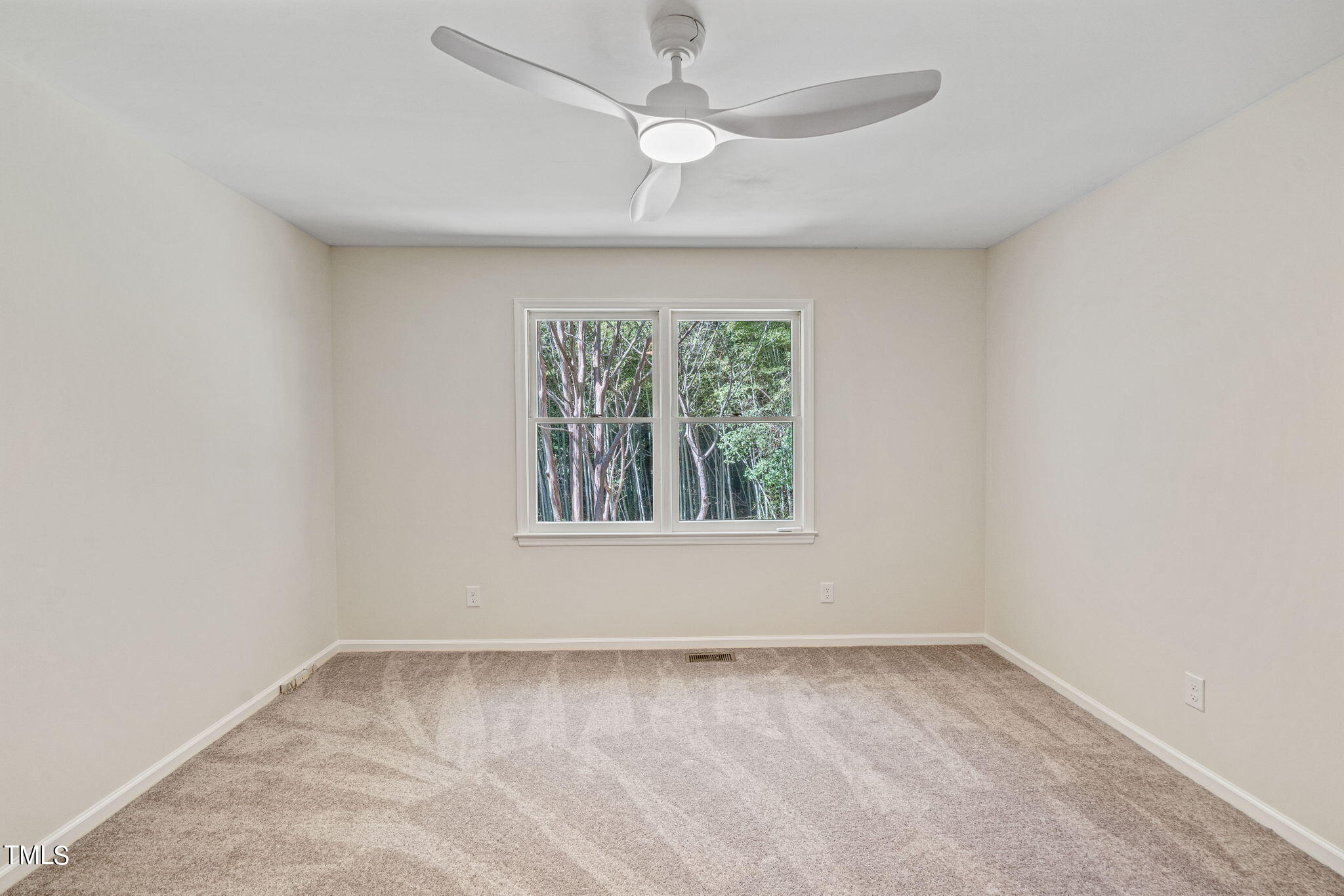 905 Lake Forest Drive
