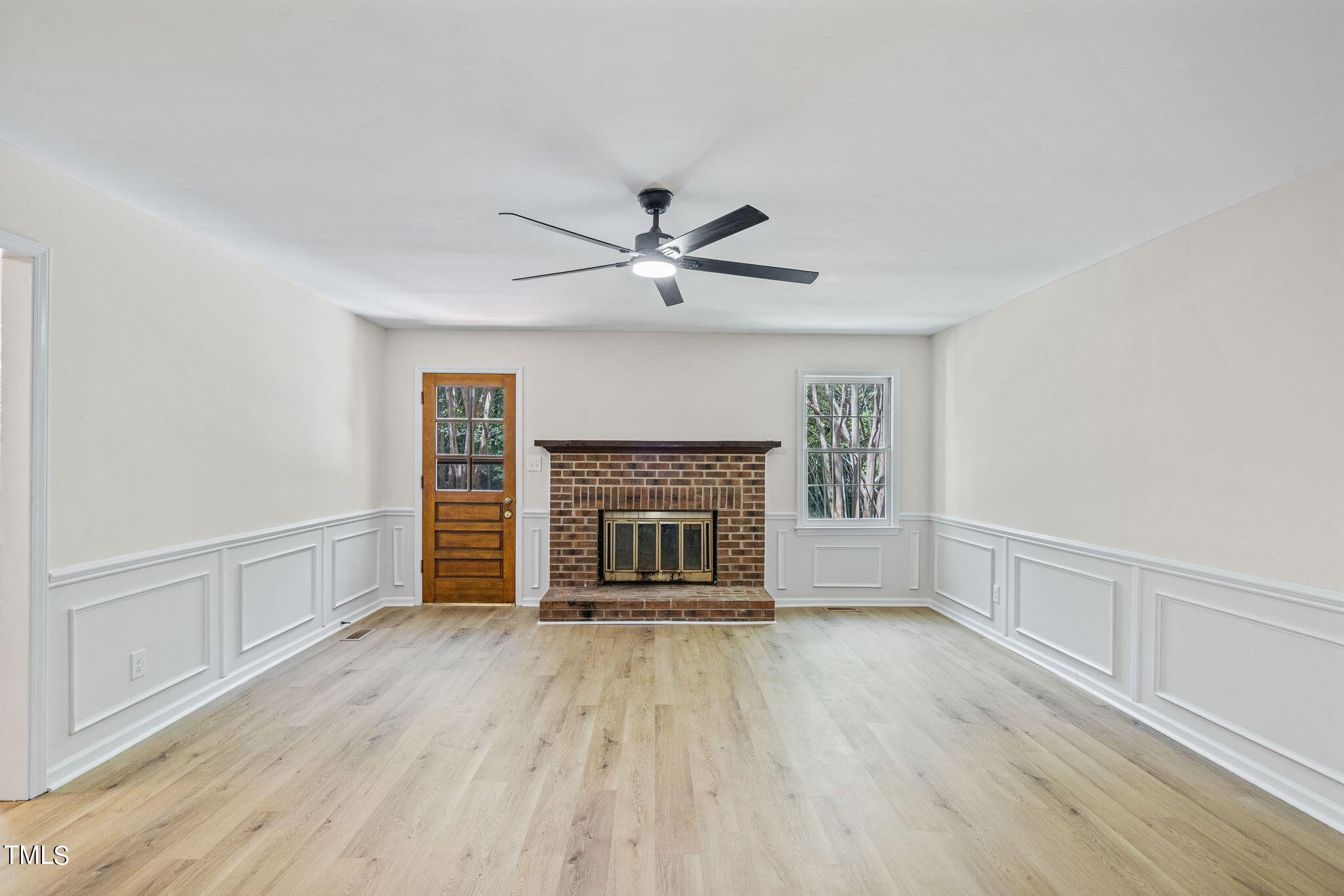 905 Lake Forest Drive