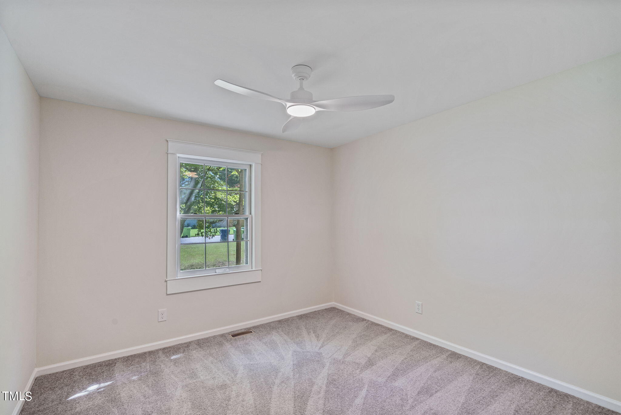 905 Lake Forest Drive