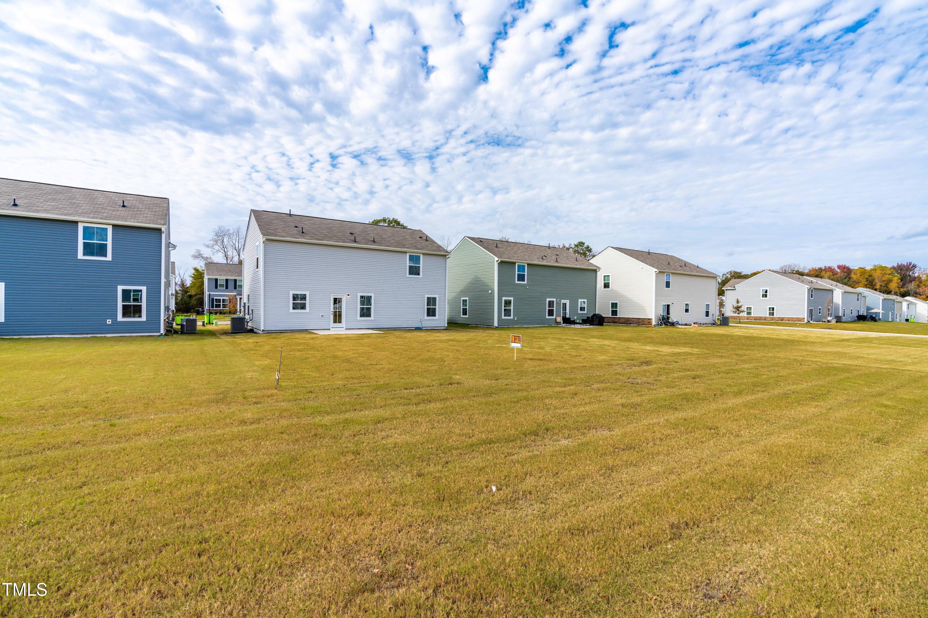 1404 Burgundy Bluff Lane