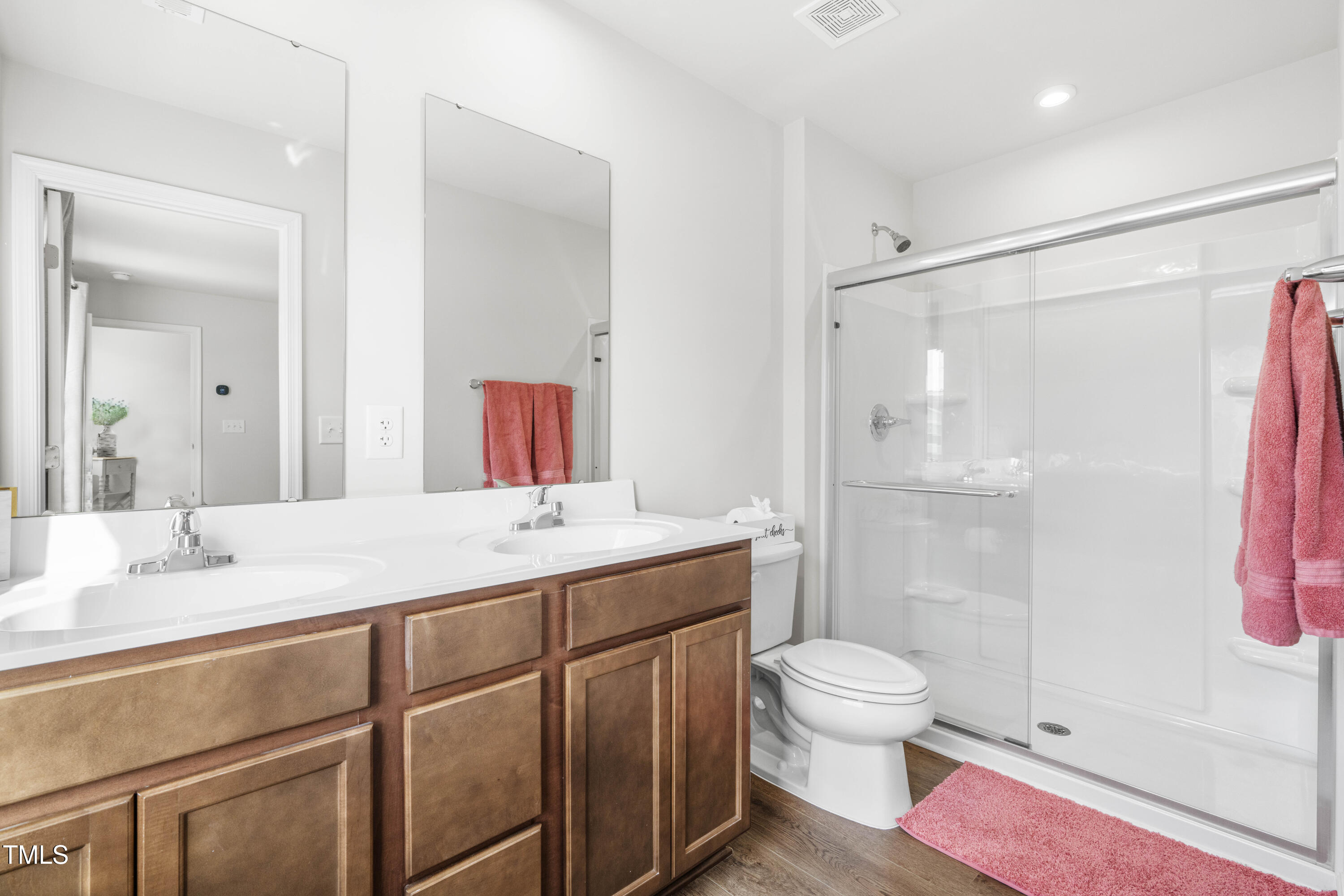 1404 Burgundy Bluff Lane
