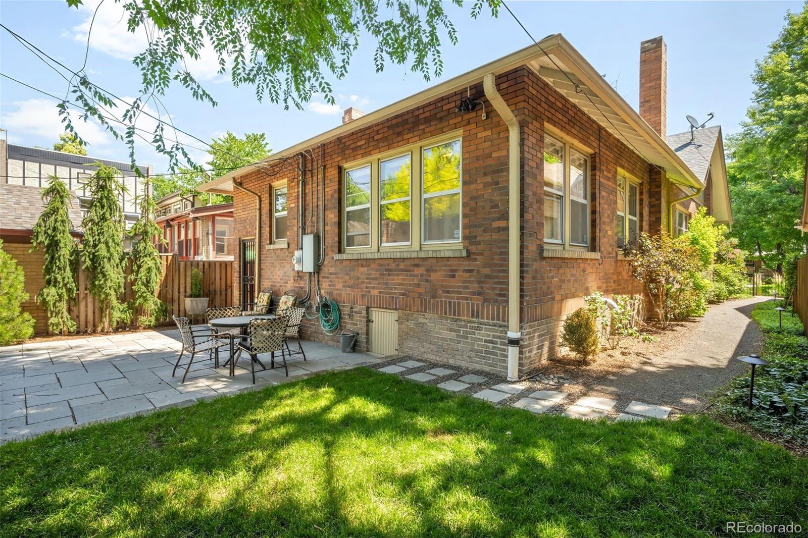 843 Adams Street