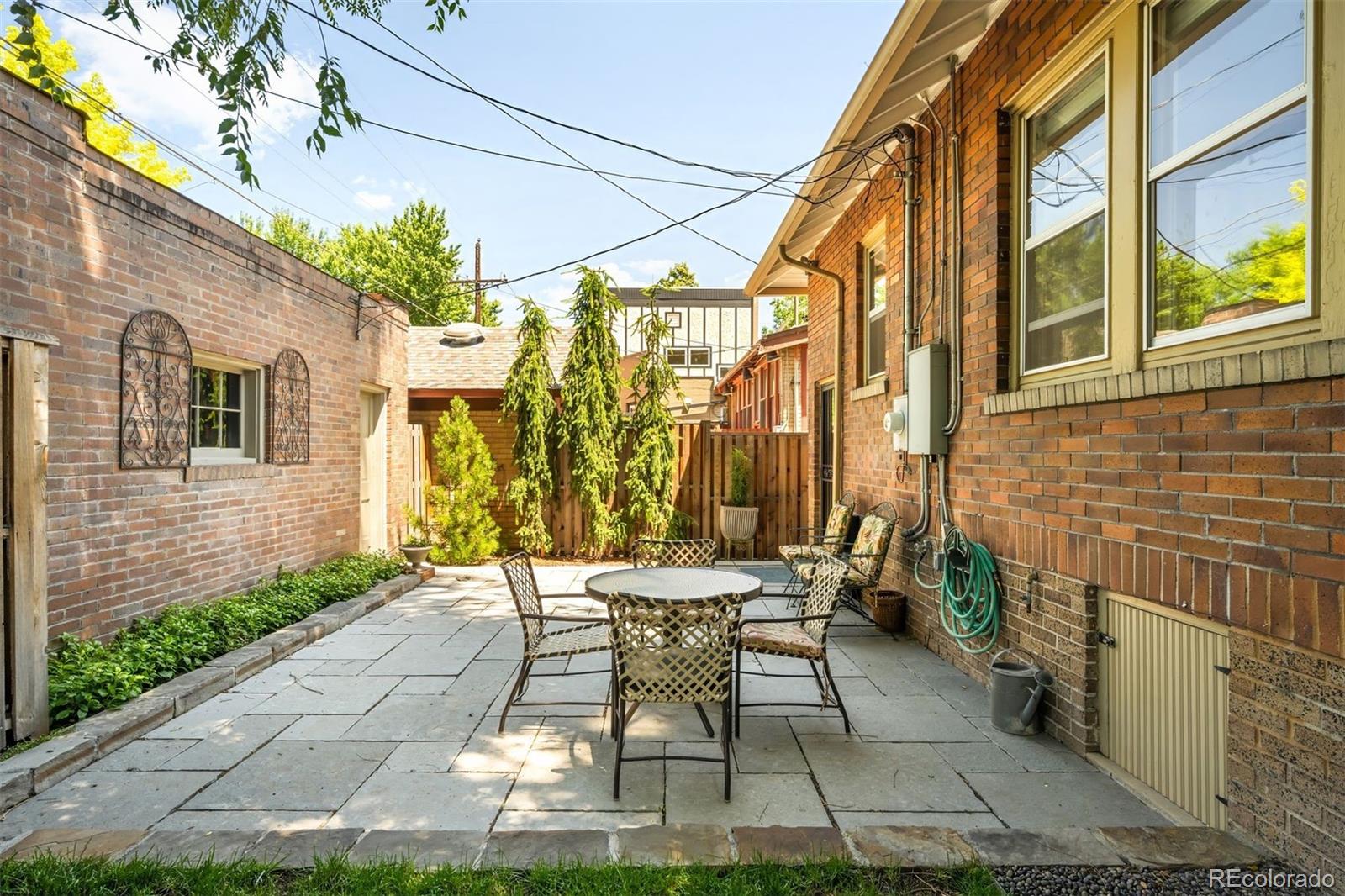843 Adams Street