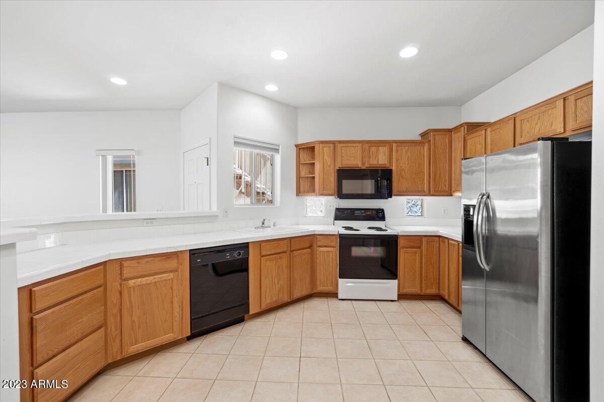 9750 N MONTEREY Drive Unit: 6