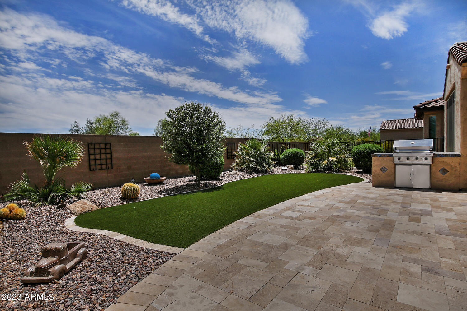 3897 N DAISY Drive
