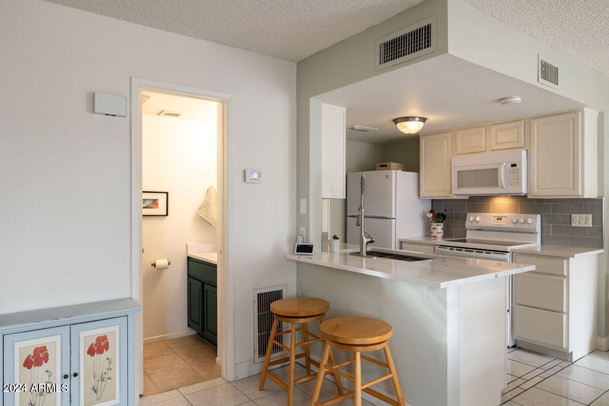 14412 N TEAKWOOD Lane