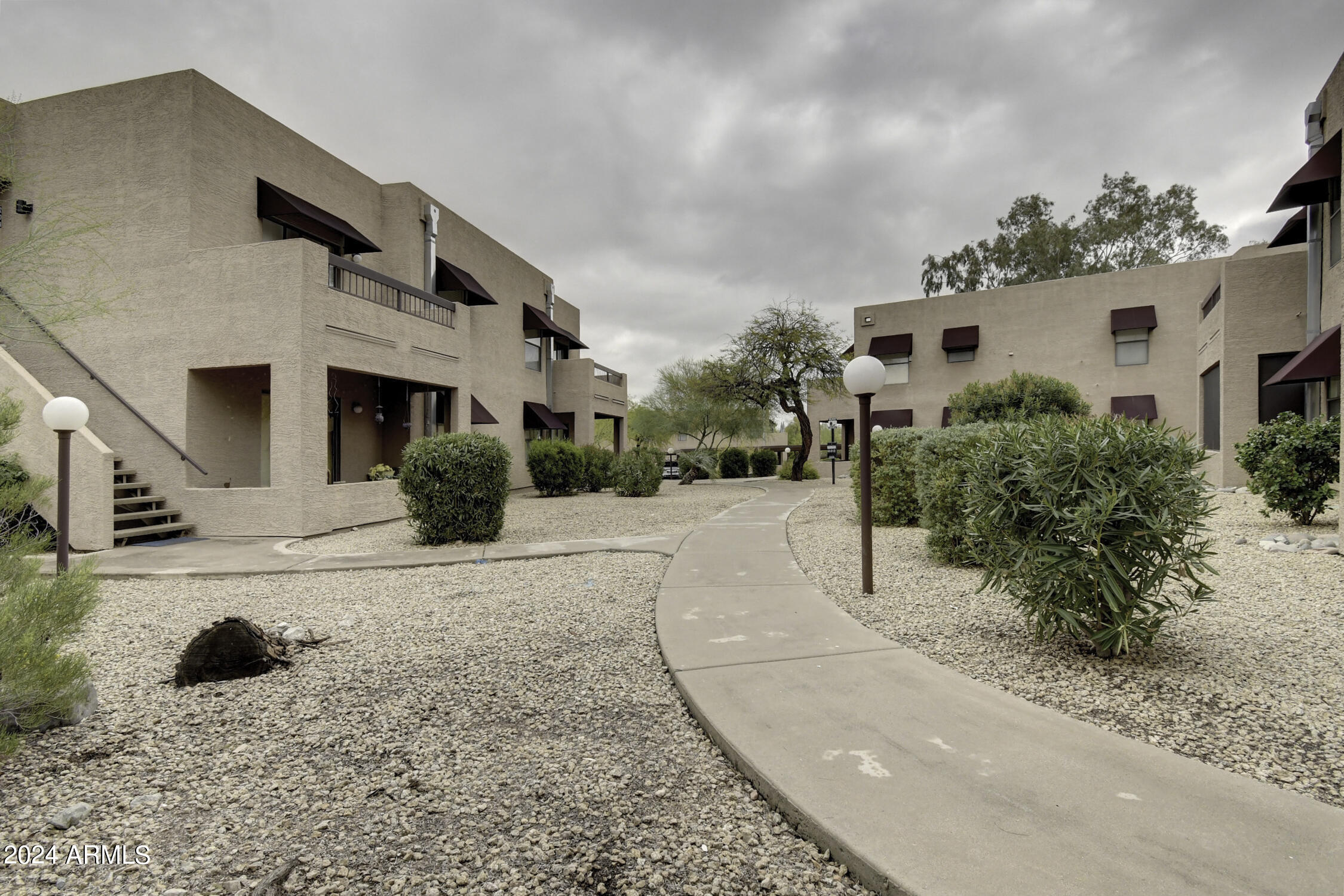 16657 E GUNSIGHT Drive Unit: 113