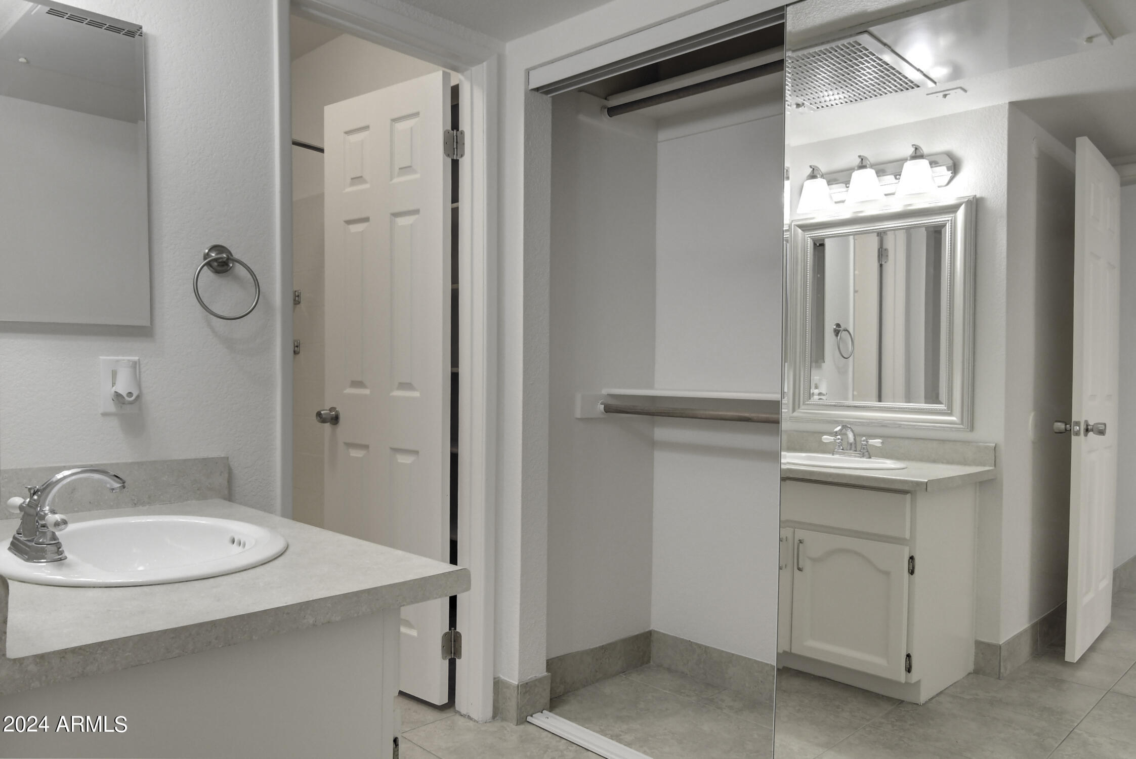 16657 E GUNSIGHT Drive Unit: 113