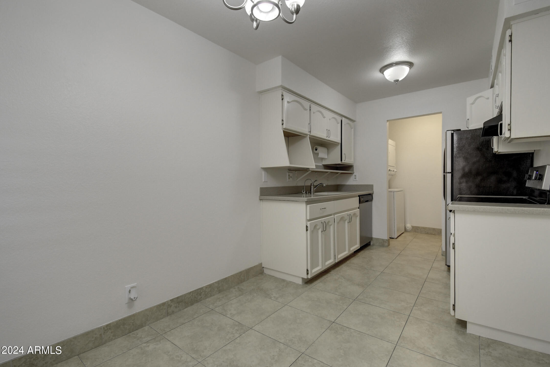 16657 E GUNSIGHT Drive Unit: 113