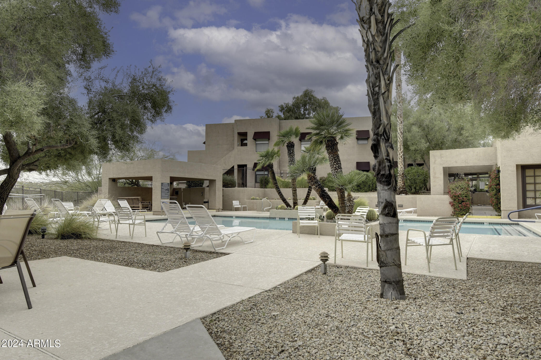 16657 E GUNSIGHT Drive Unit: 113