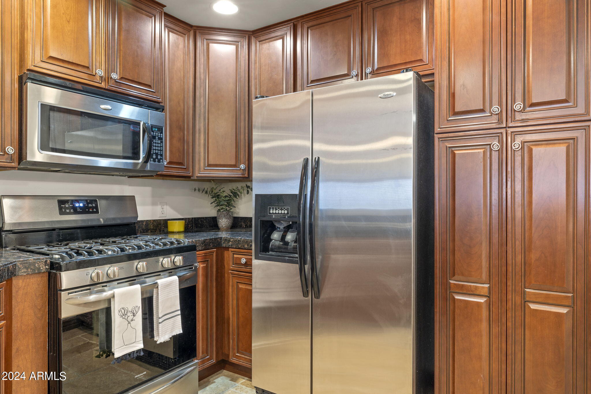 5350 E DEER VALLEY Drive Unit: 2233