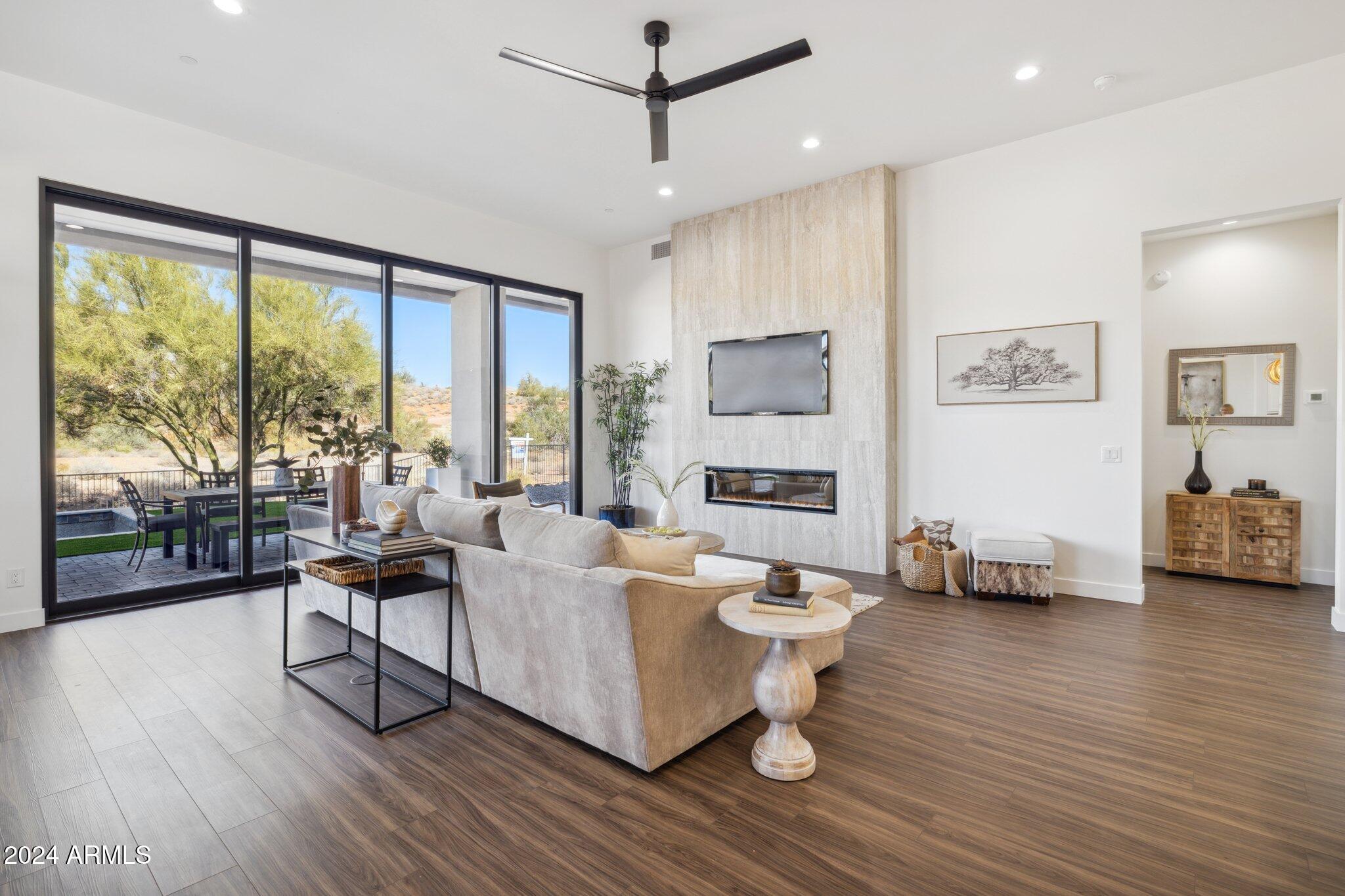16122 E TOMBSTONE Avenue