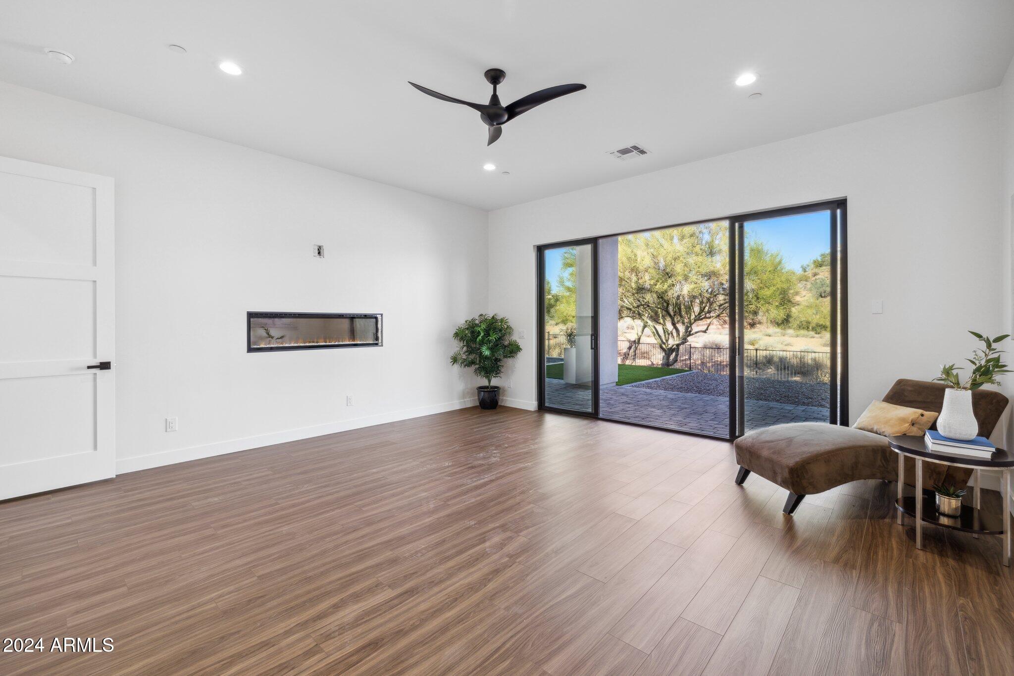 16122 E TOMBSTONE Avenue
