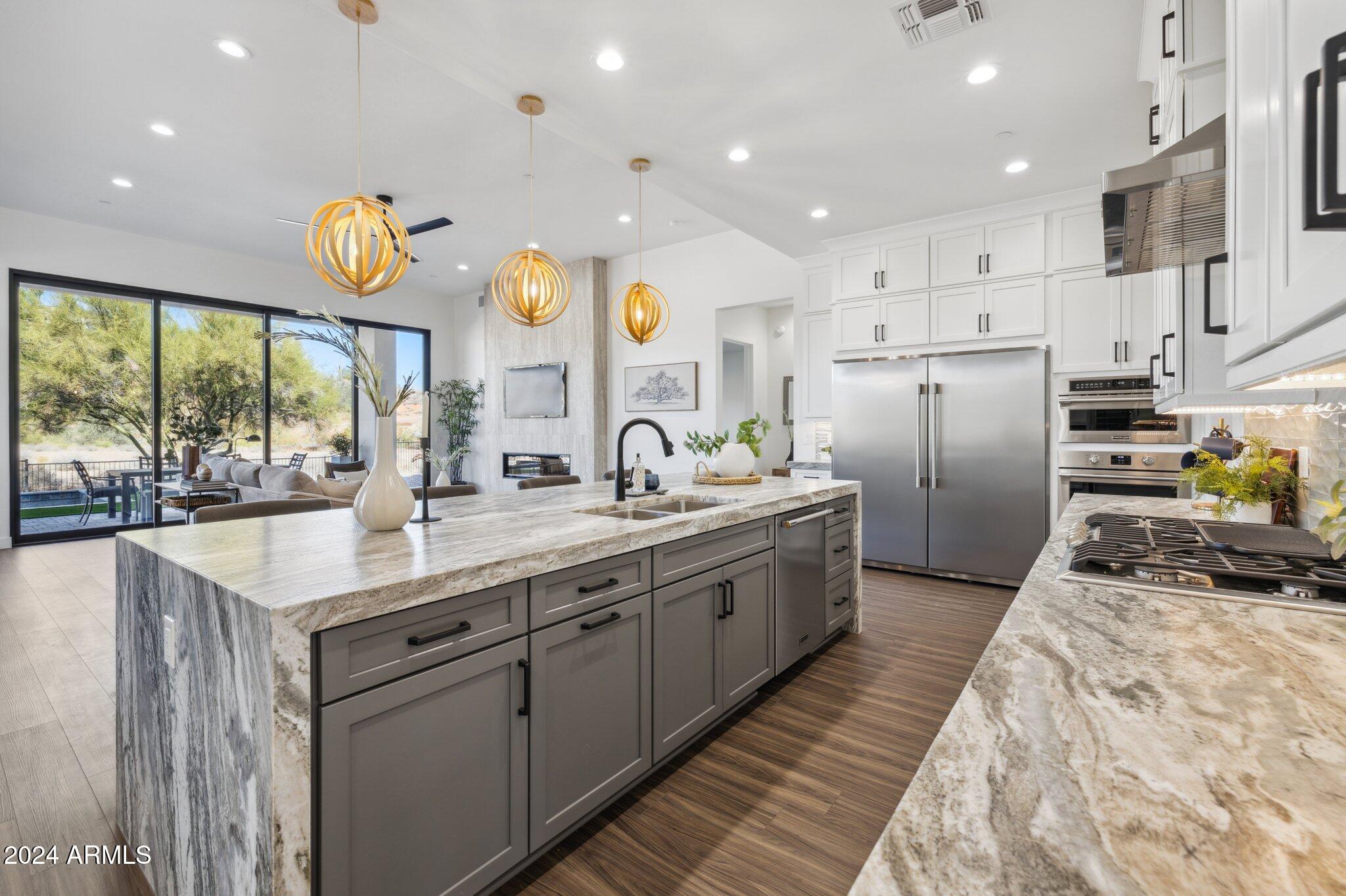 16122 E TOMBSTONE Avenue