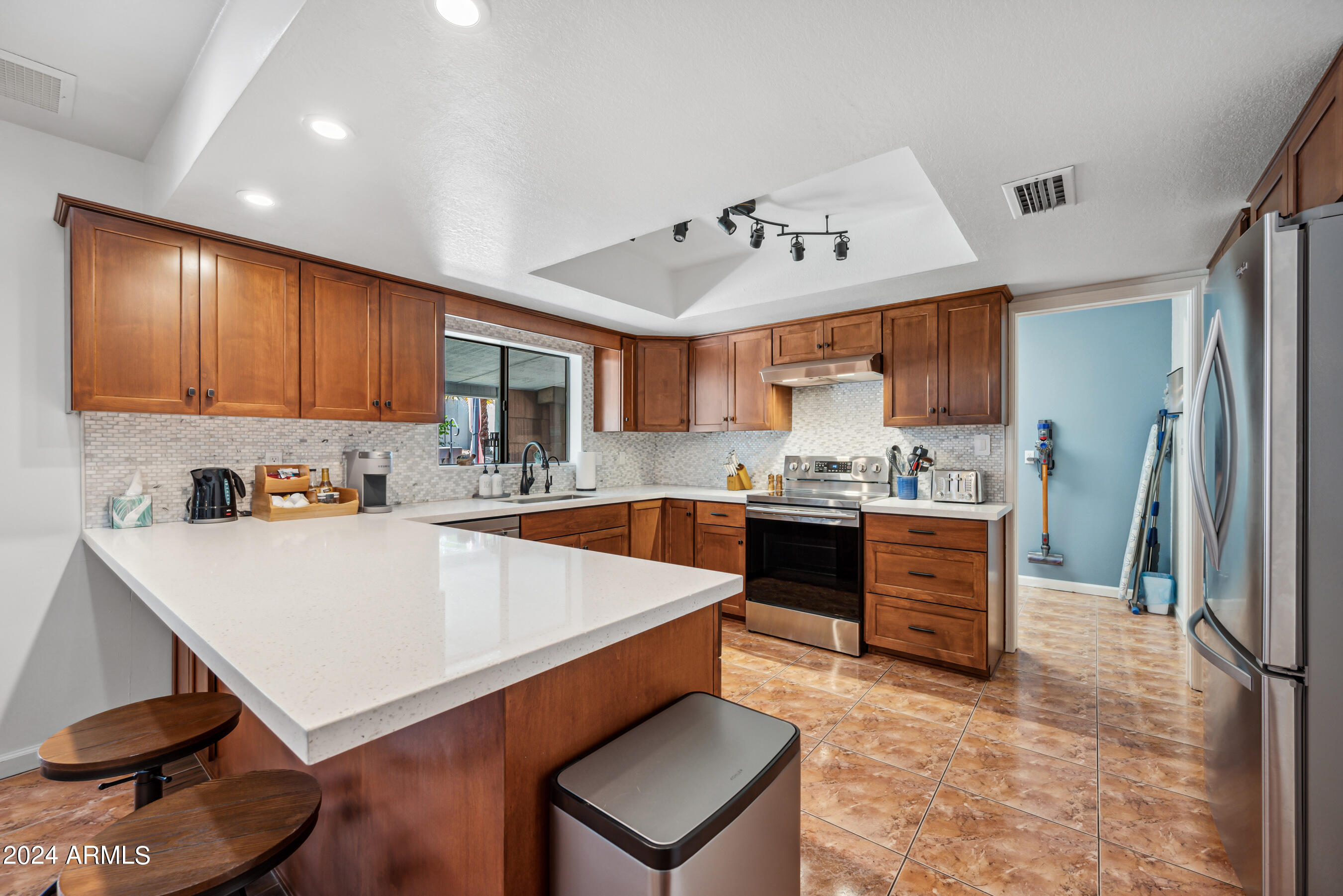 15008 N EL SOBRANTE Avenue