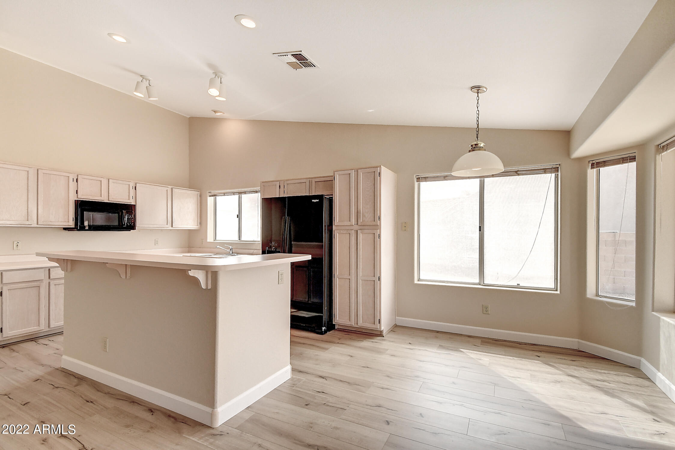 16205 E GLENPOINT Drive