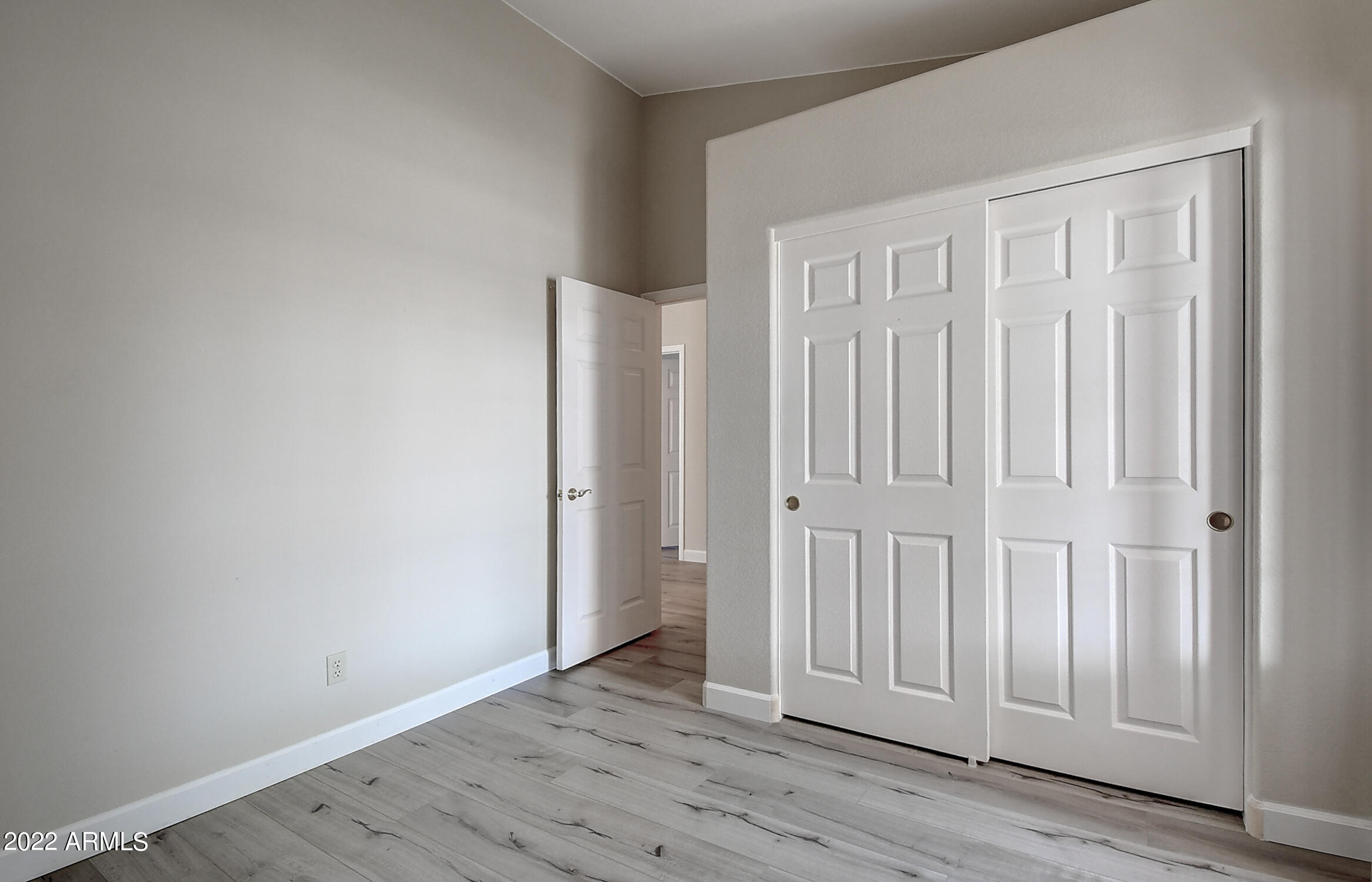 16205 E GLENPOINT Drive