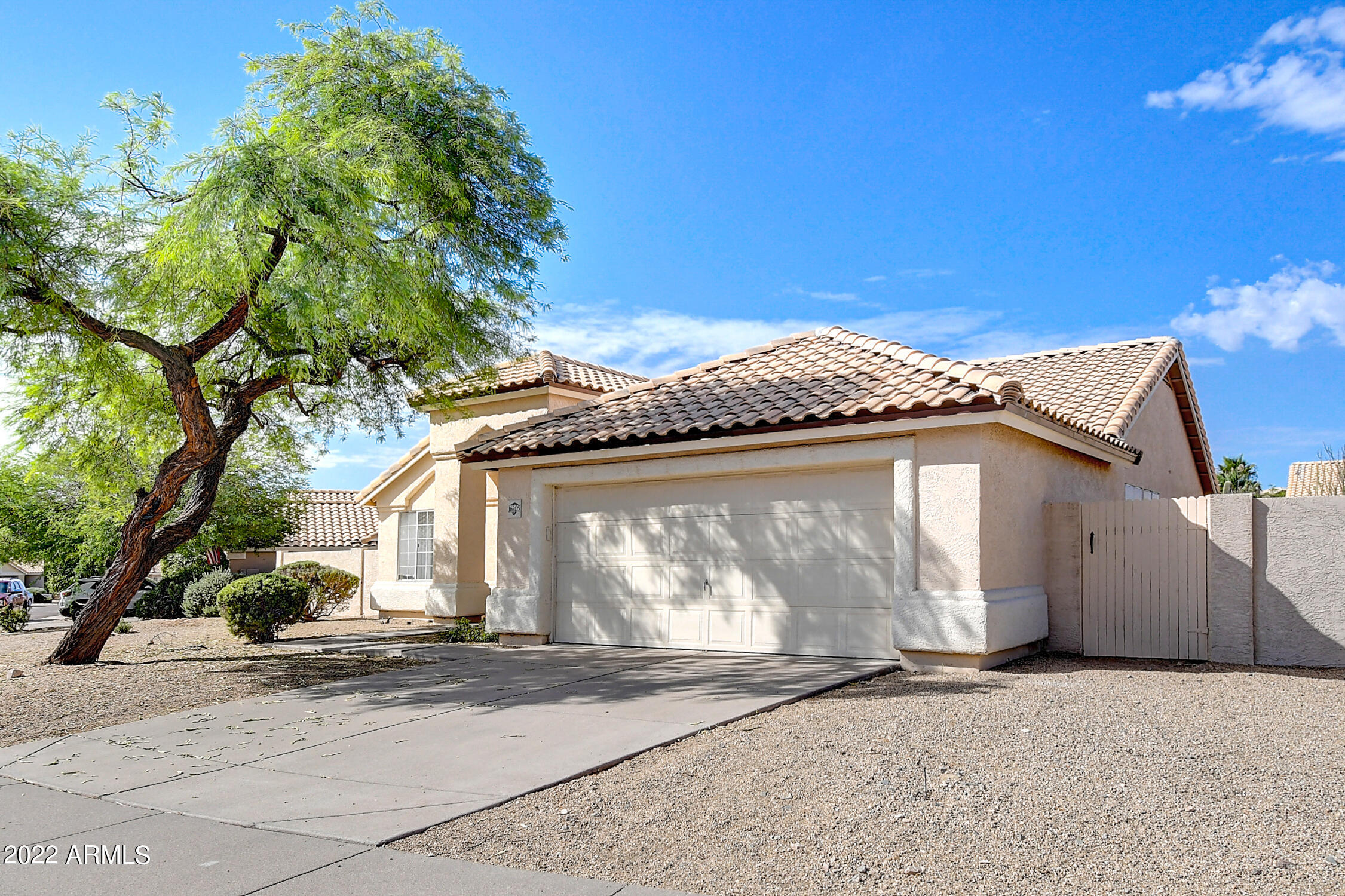 16205 E GLENPOINT Drive