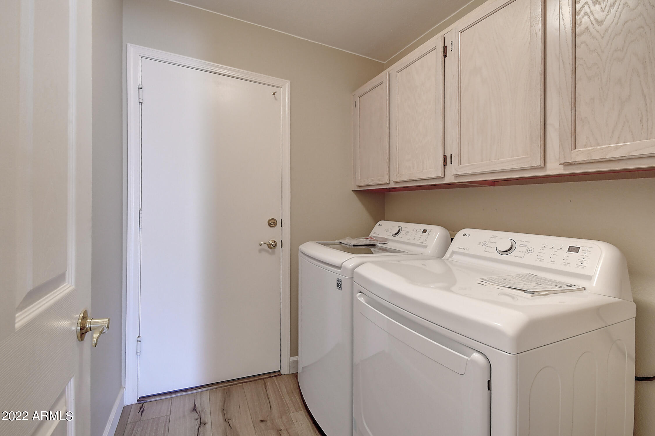 16205 E GLENPOINT Drive