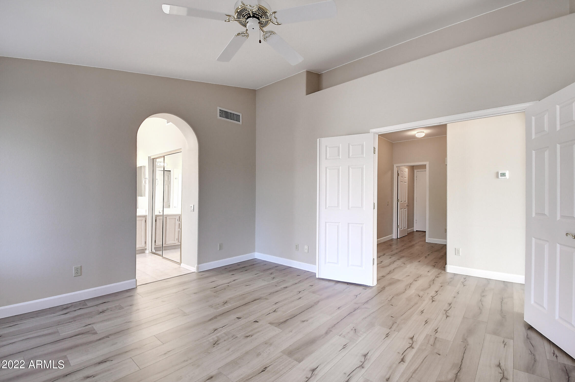 16205 E GLENPOINT Drive