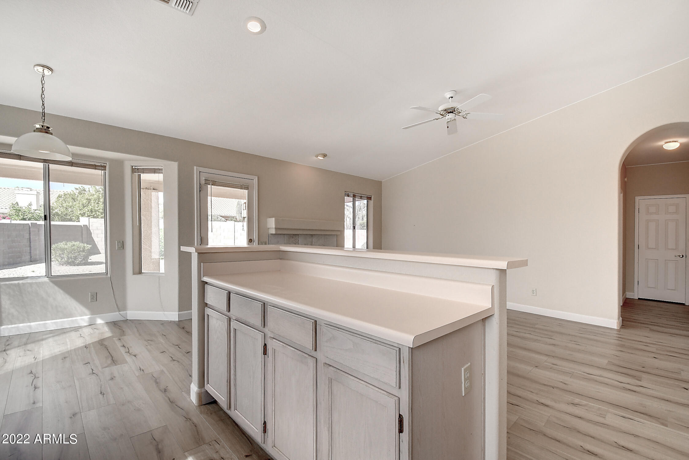 16205 E GLENPOINT Drive