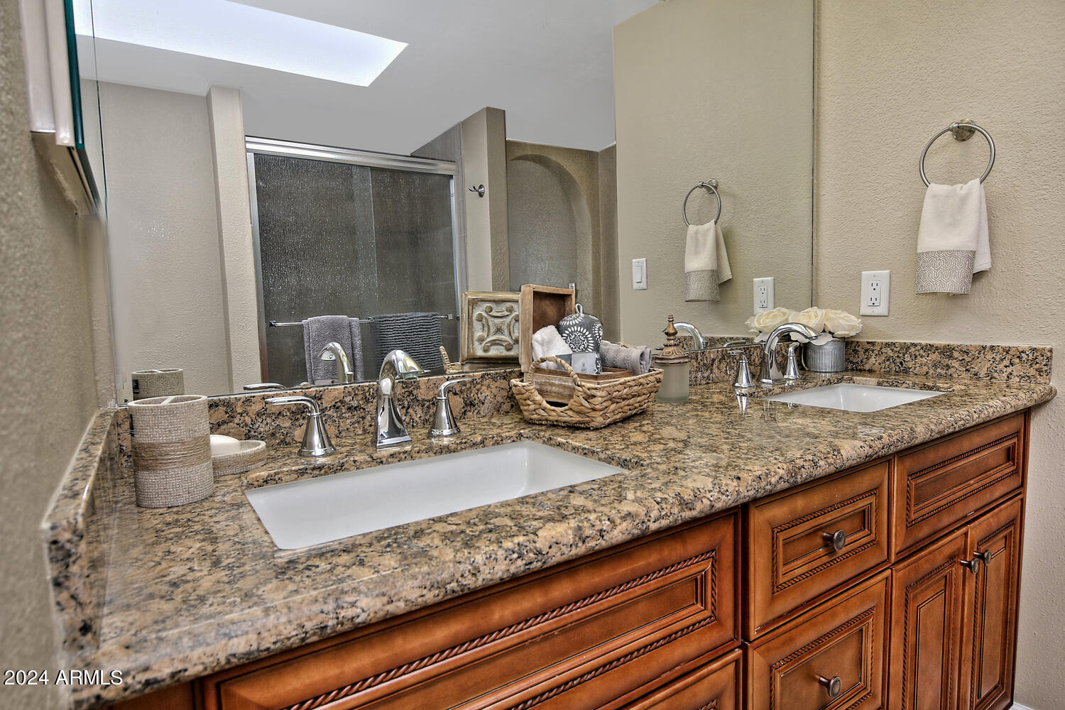 10436 E COCHISE Avenue