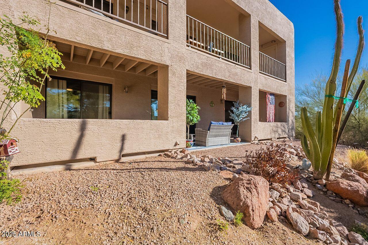 14910 N KINGS Way, 101