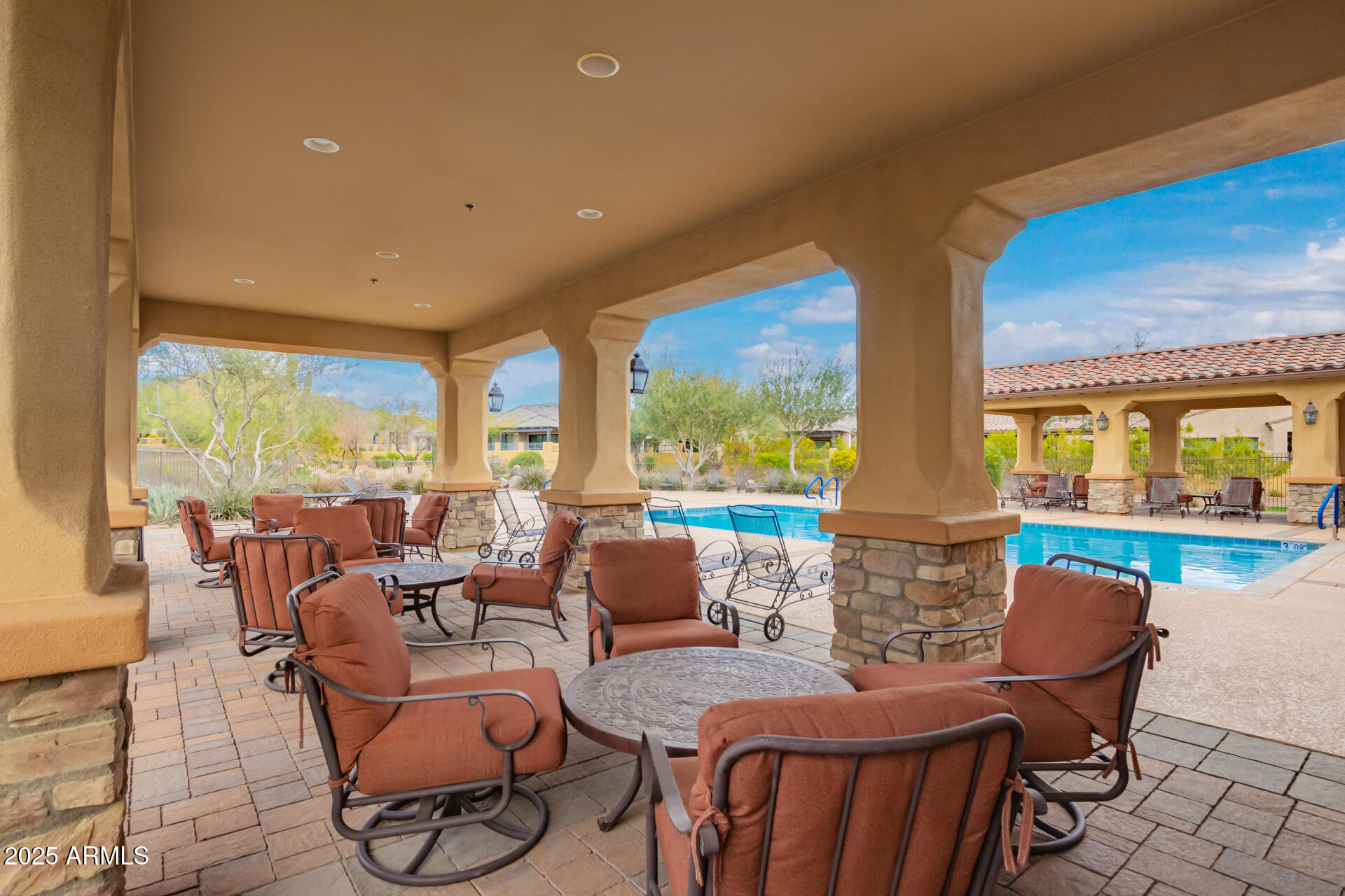 9041 E IVYGLEN Circle