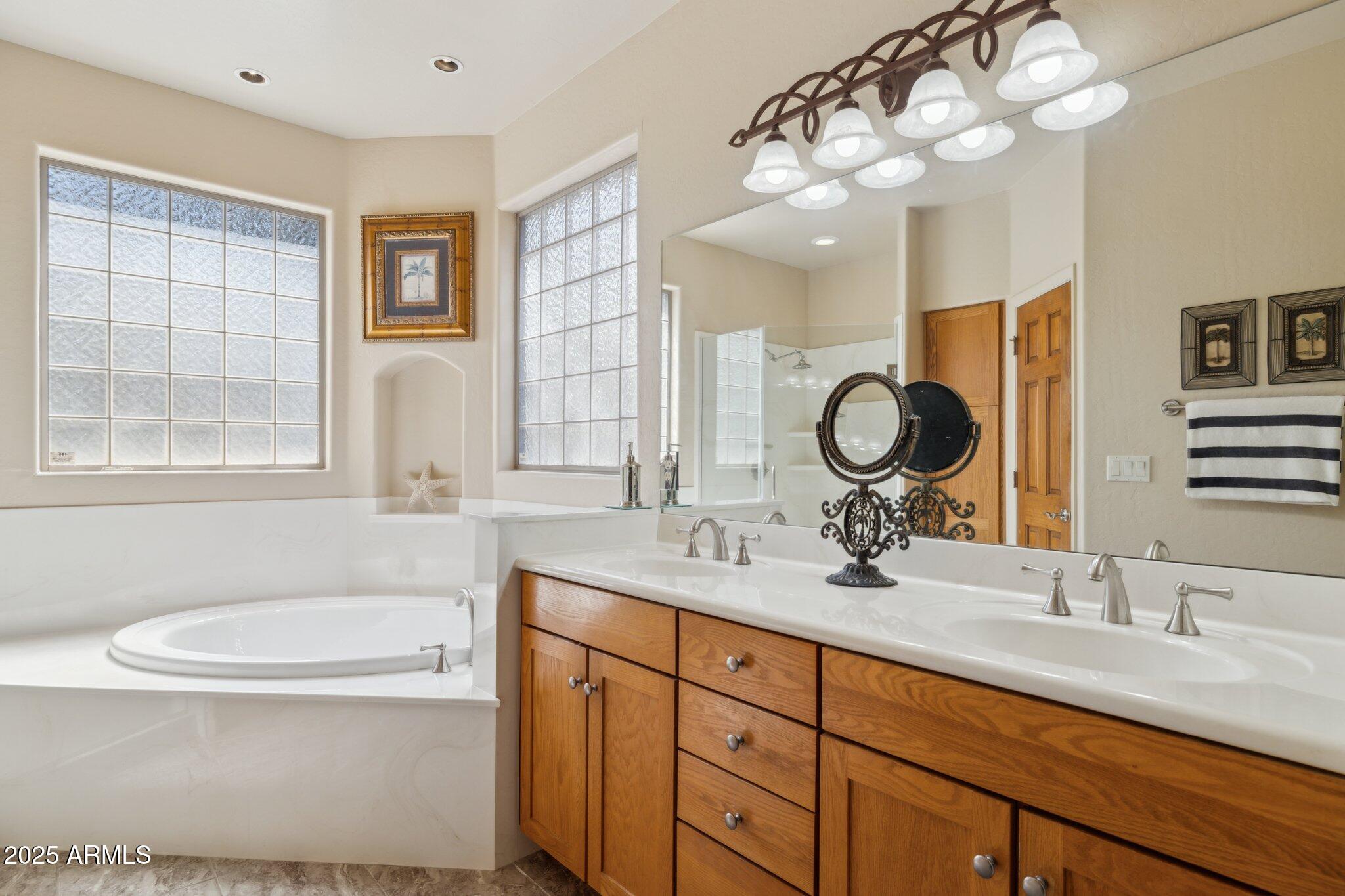13600 N FOUNTAIN HILLS Boulevard Unit: 405