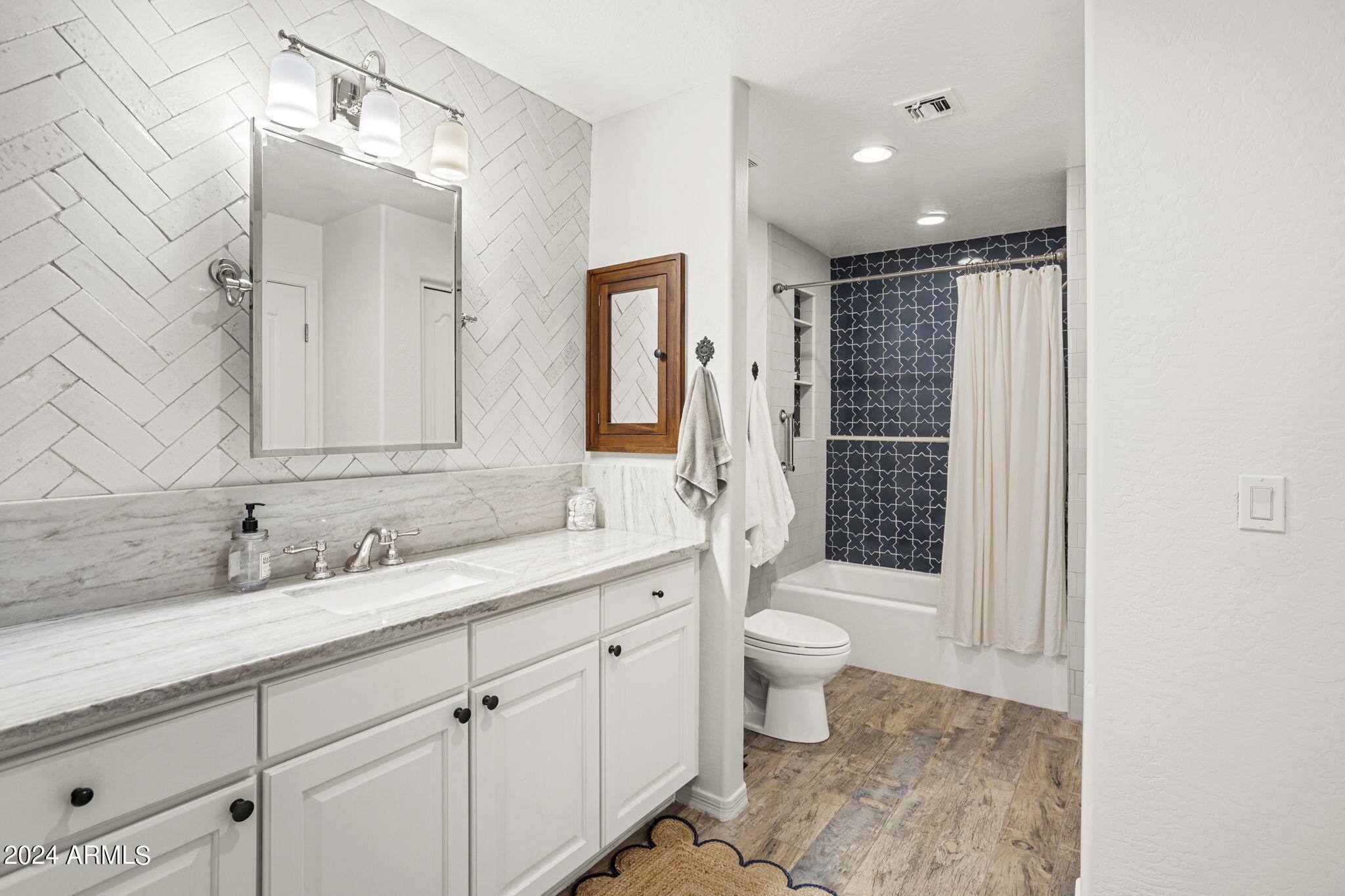 17025 E LA MONTANA Drive, 130
