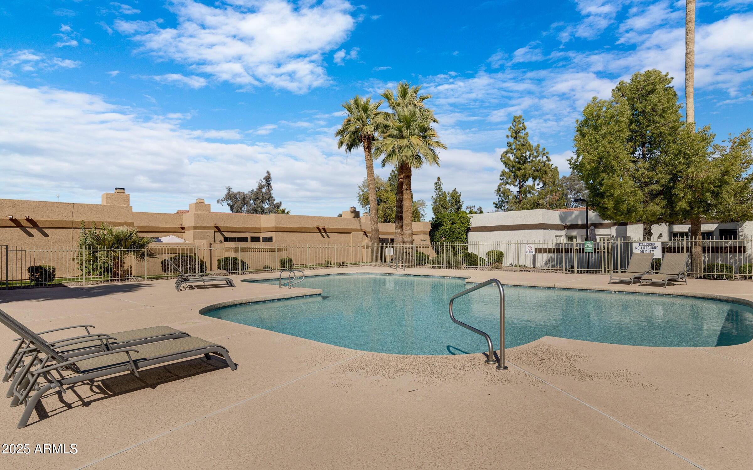 1320 E SUSAN Lane