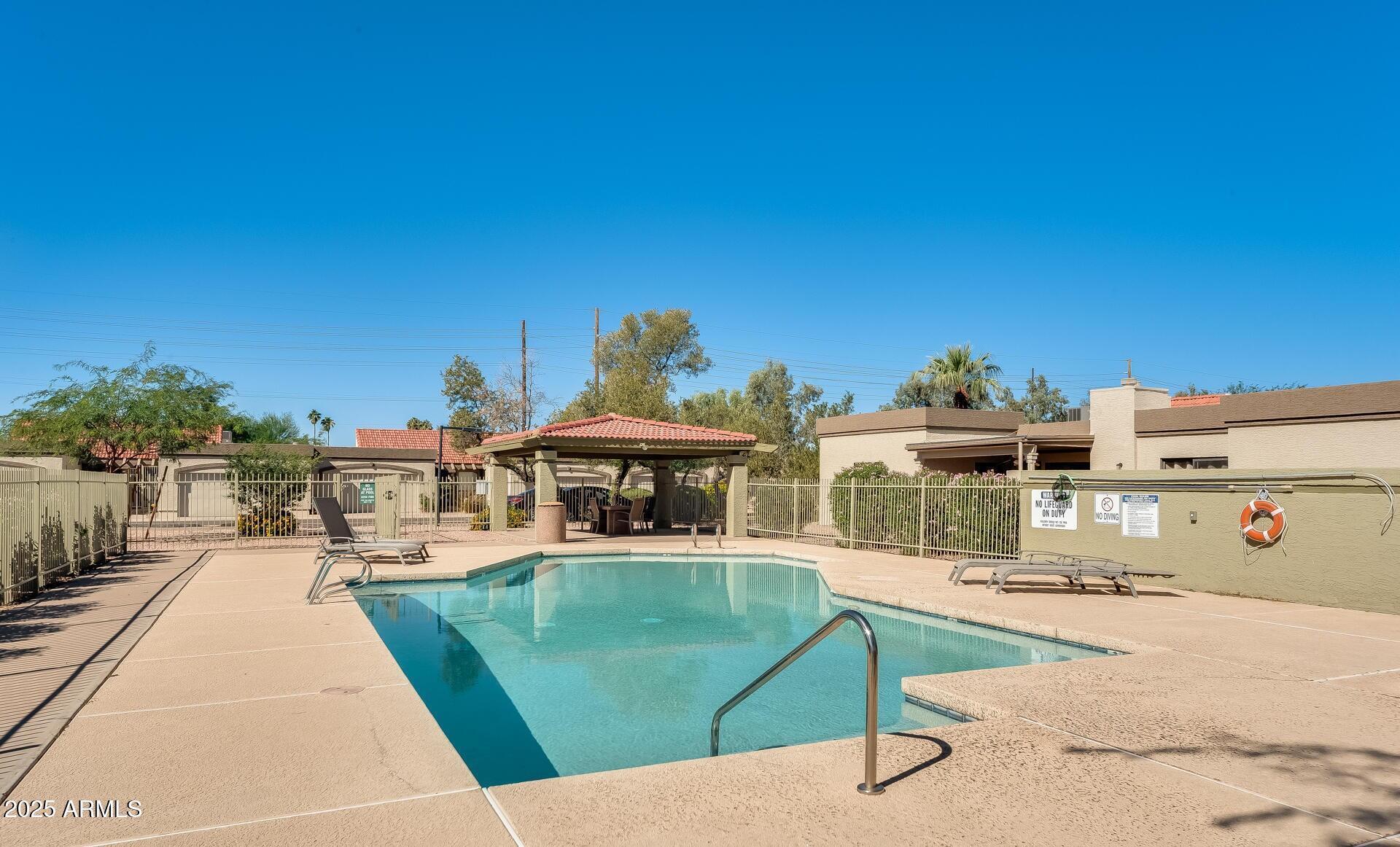 1320 E SUSAN Lane