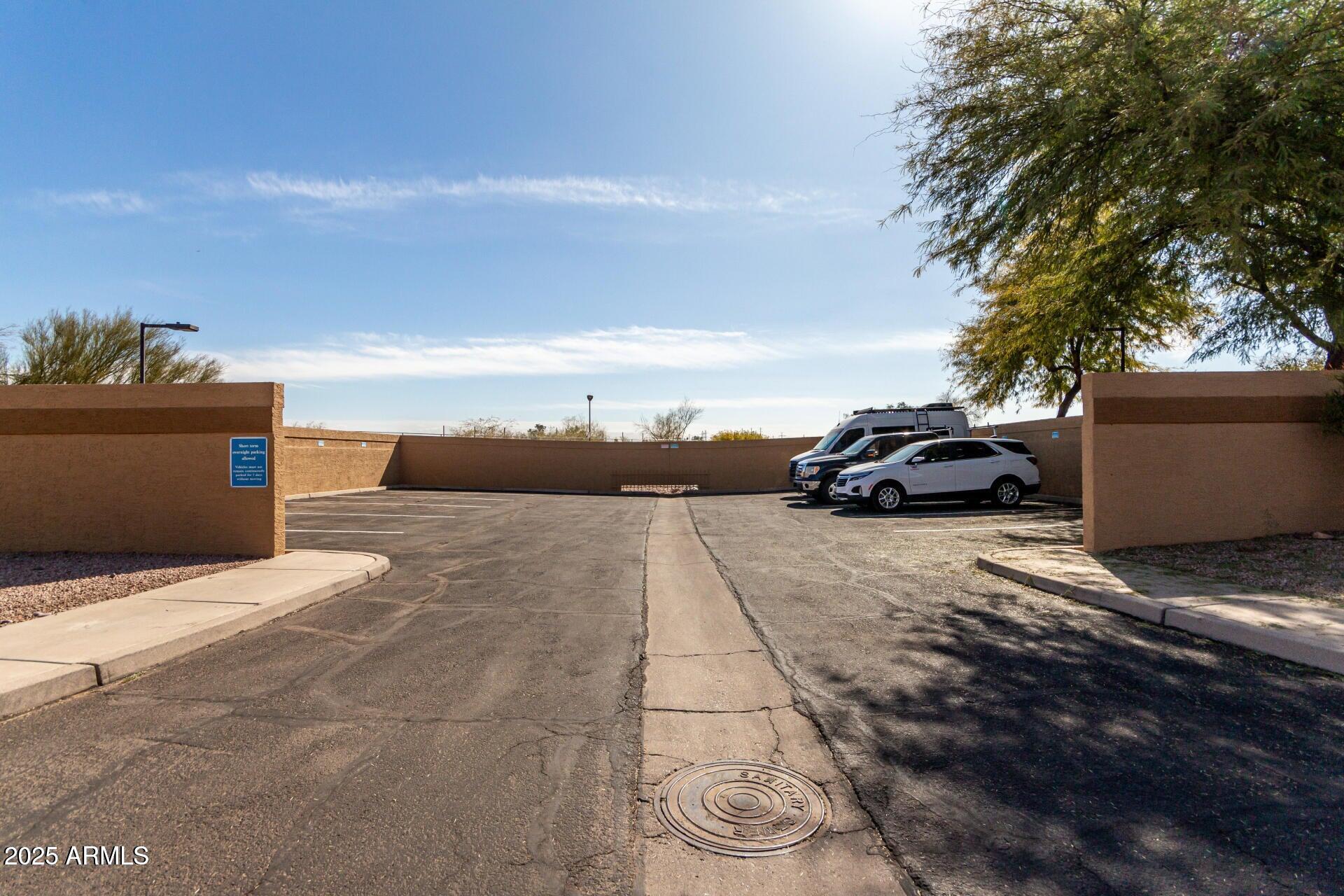 1320 E SUSAN Lane
