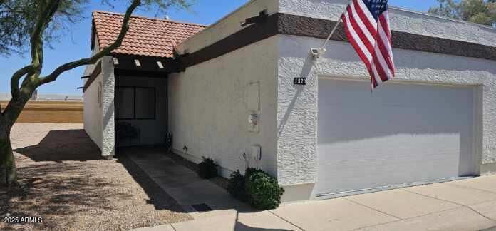 1320 E SUSAN Lane