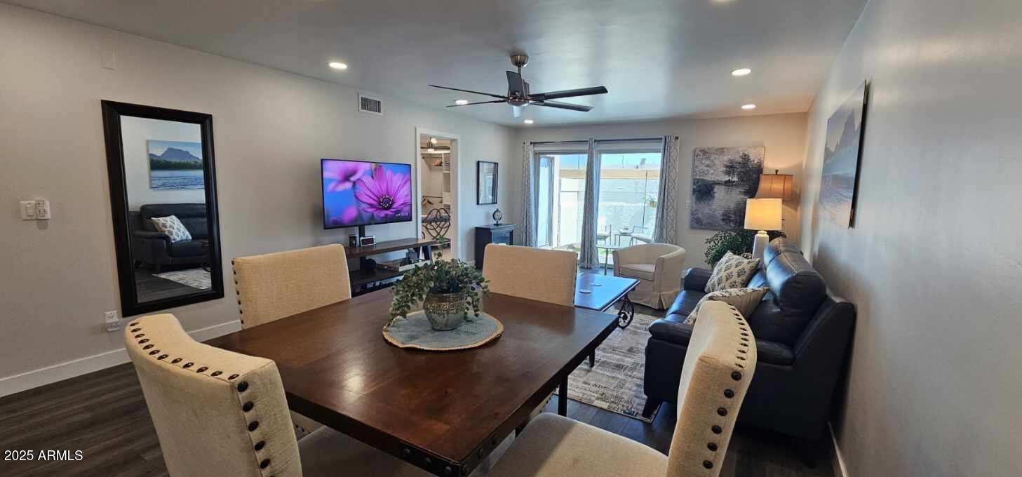 1320 E SUSAN Lane