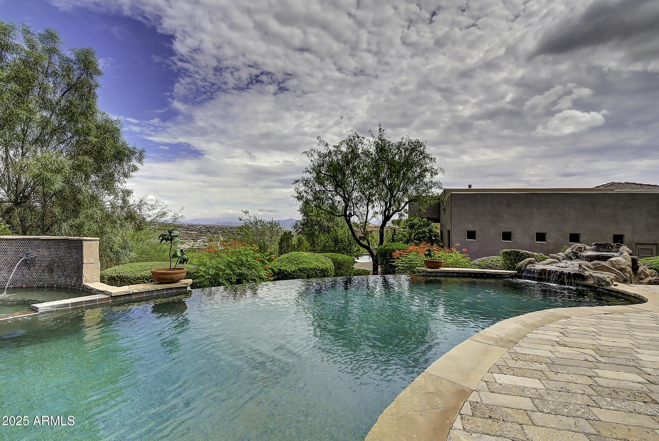 13622 N Sunset Drive