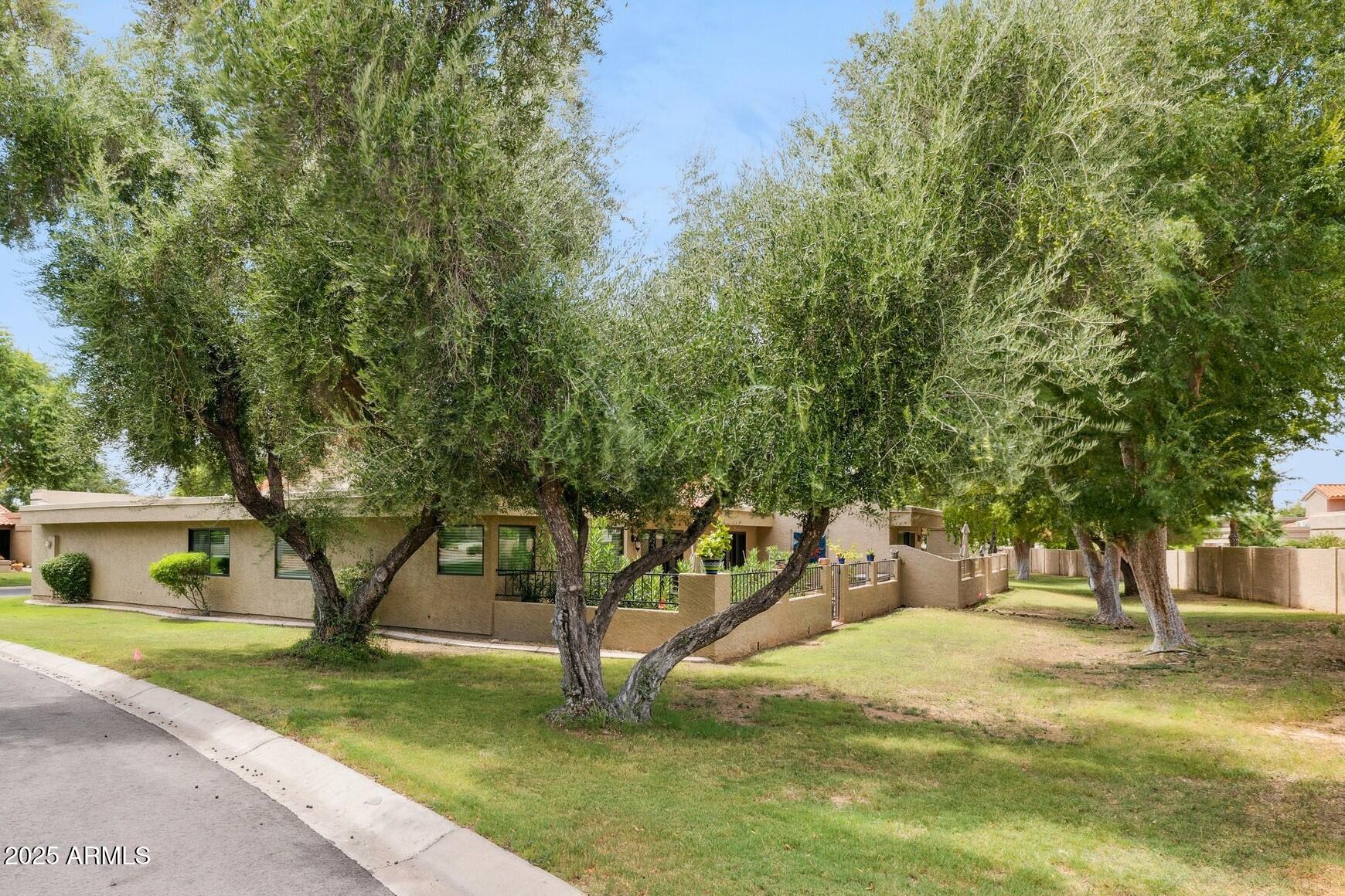 10436 E COCHISE Avenue