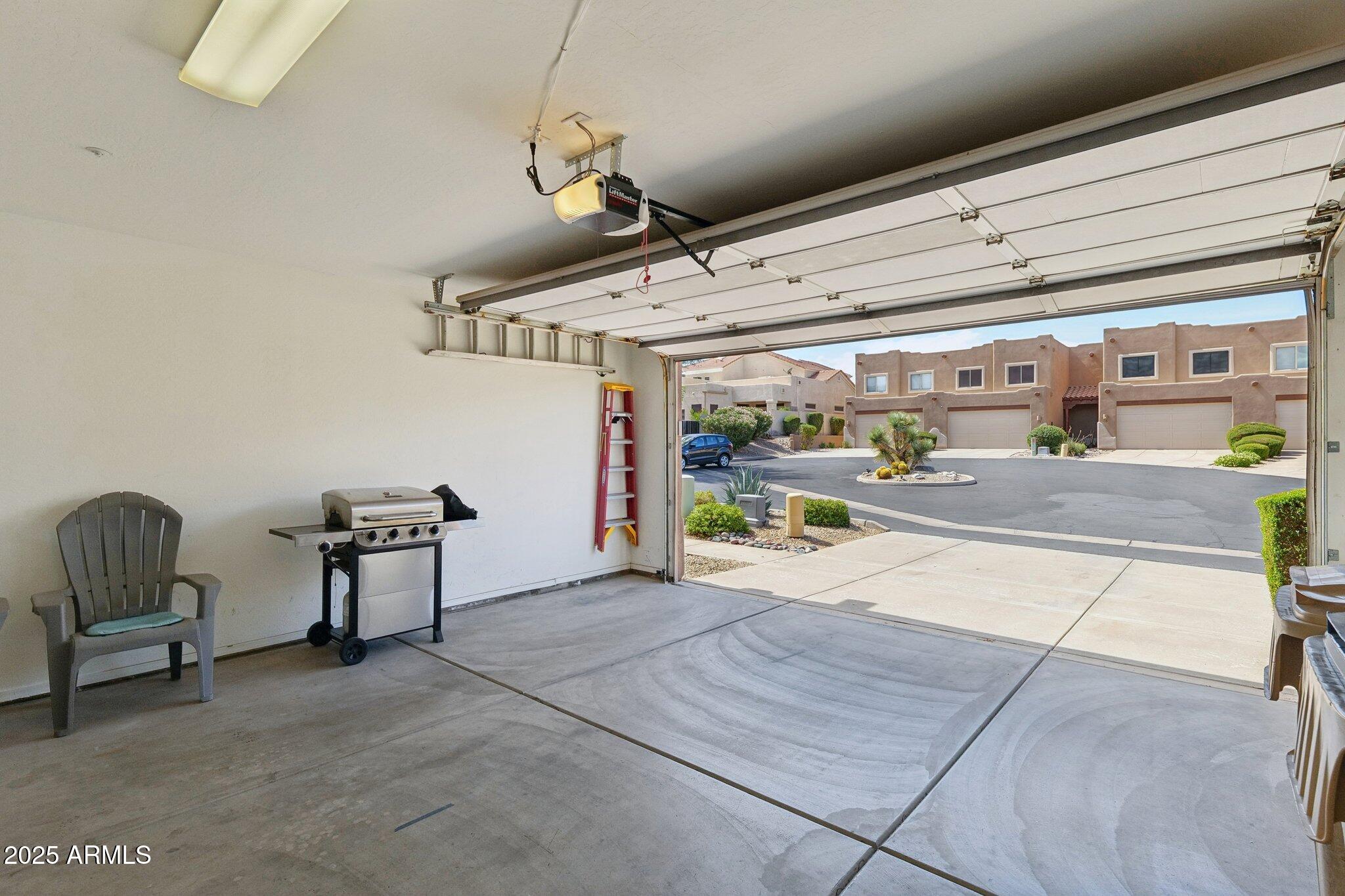 13847 N HAMILTON Drive, 103