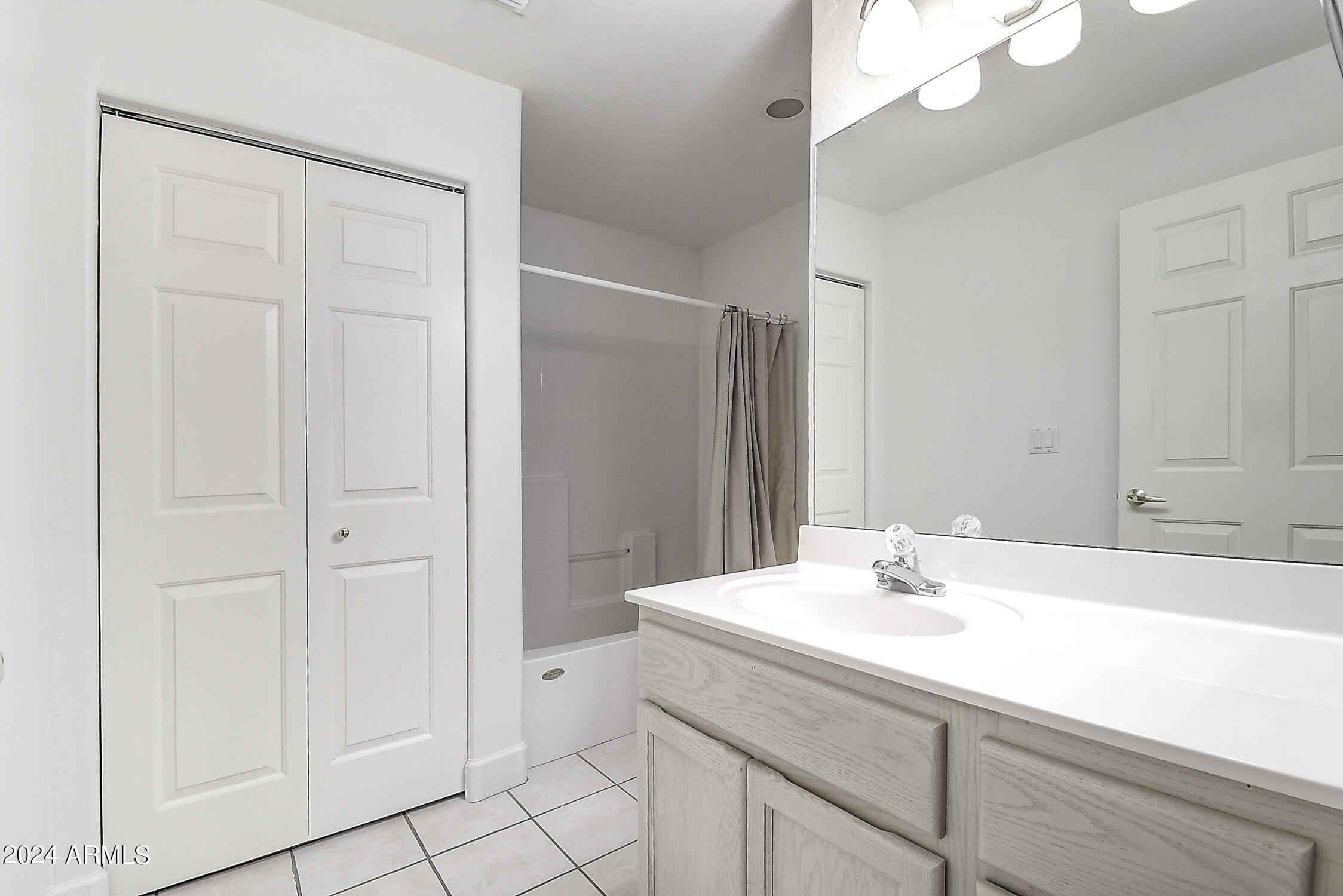 16357 E Arrow Drive, 106