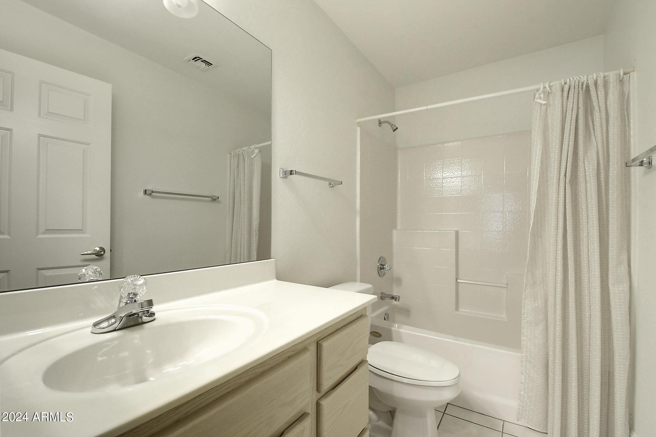 16357 E Arrow Drive, 106