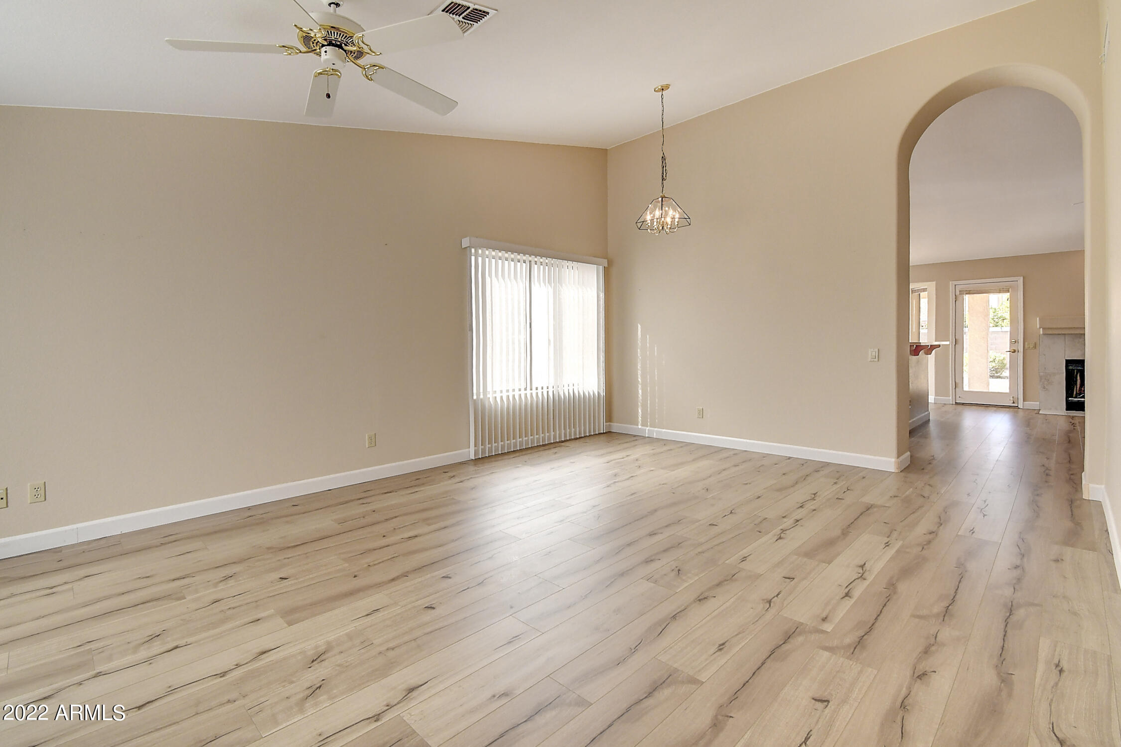 16205 E GLENPOINT Drive