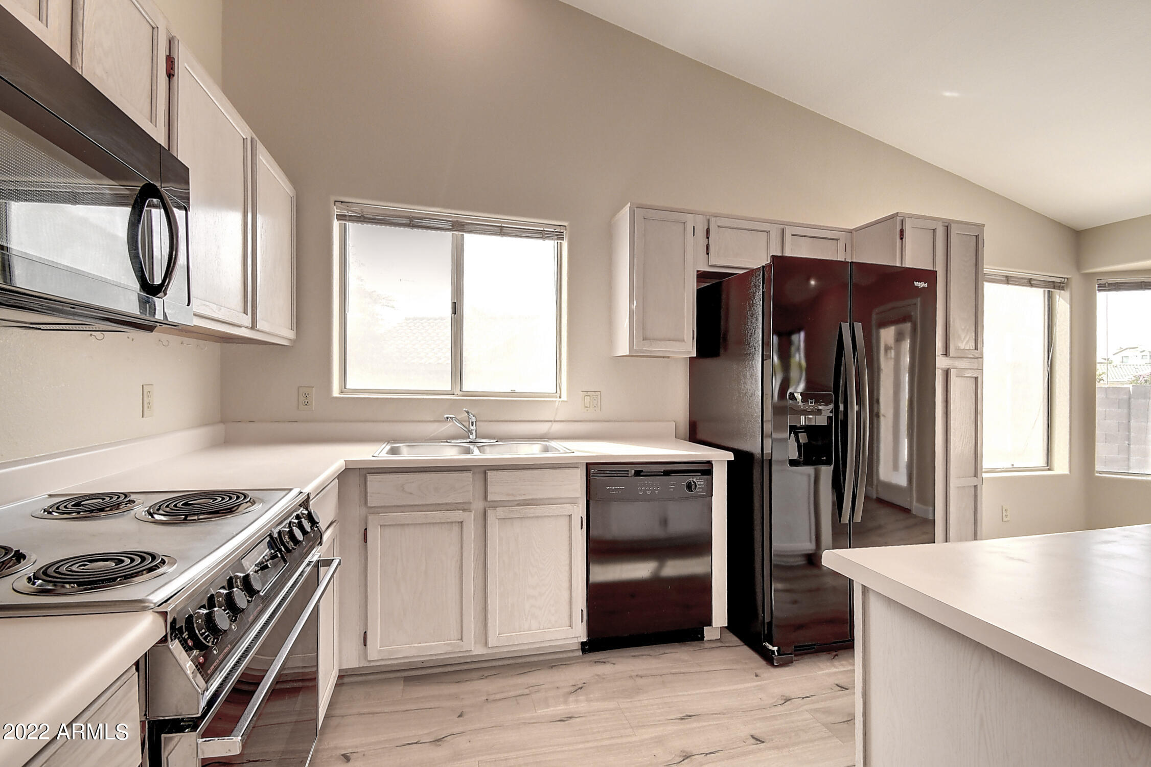 16205 E GLENPOINT Drive