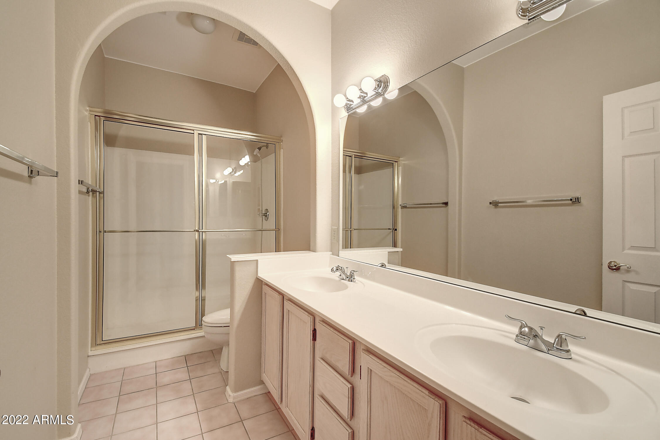 16205 E GLENPOINT Drive