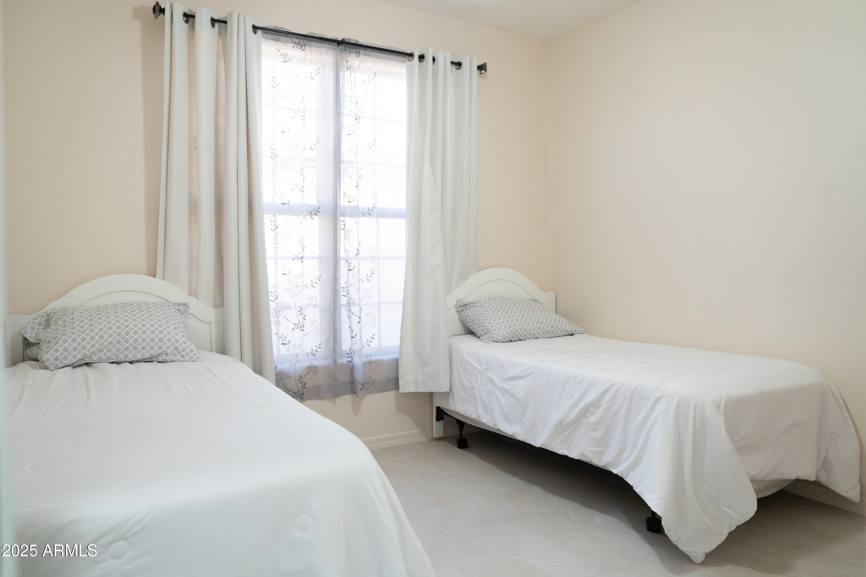 16062 W Tohono Drive