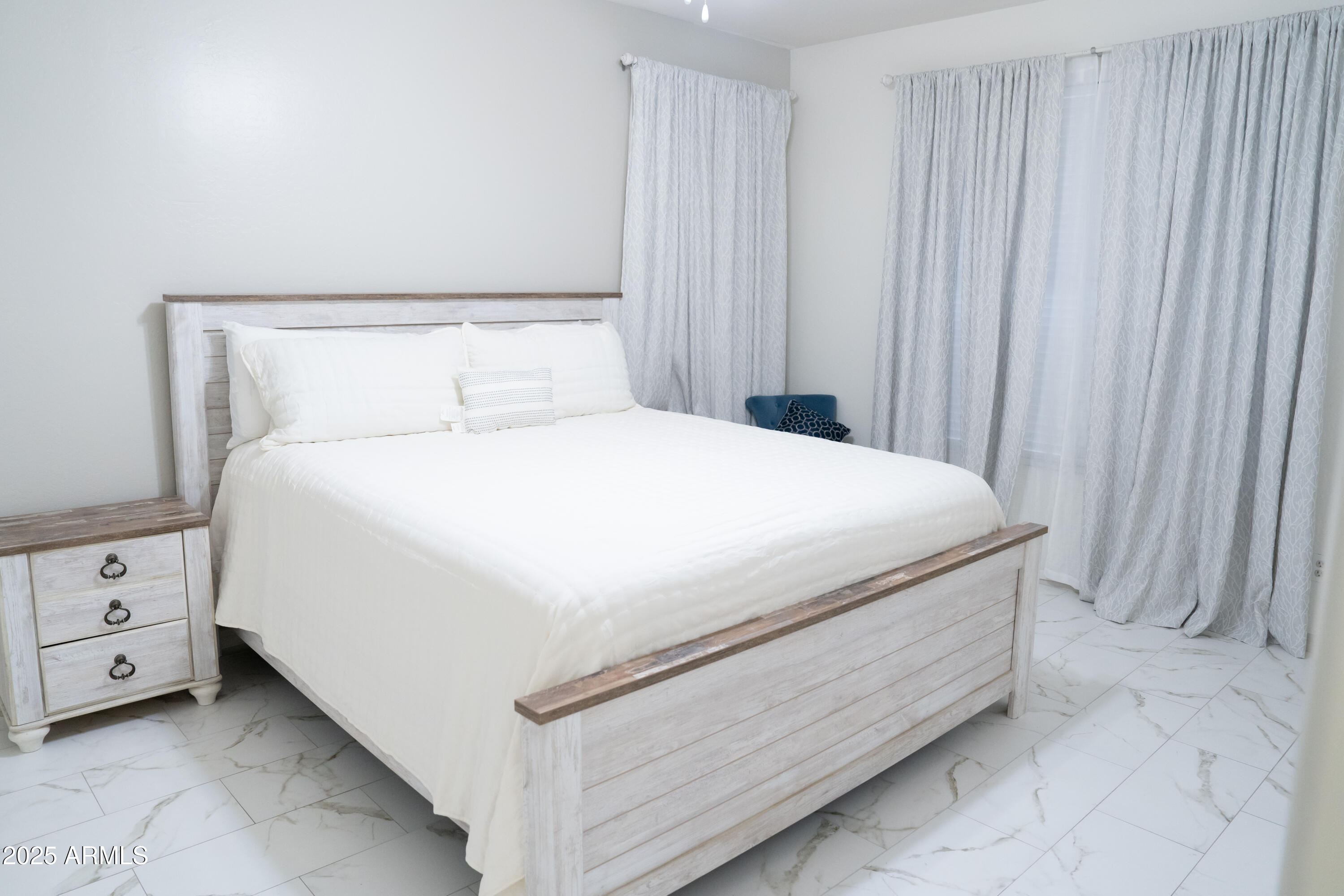 16062 W Tohono Drive