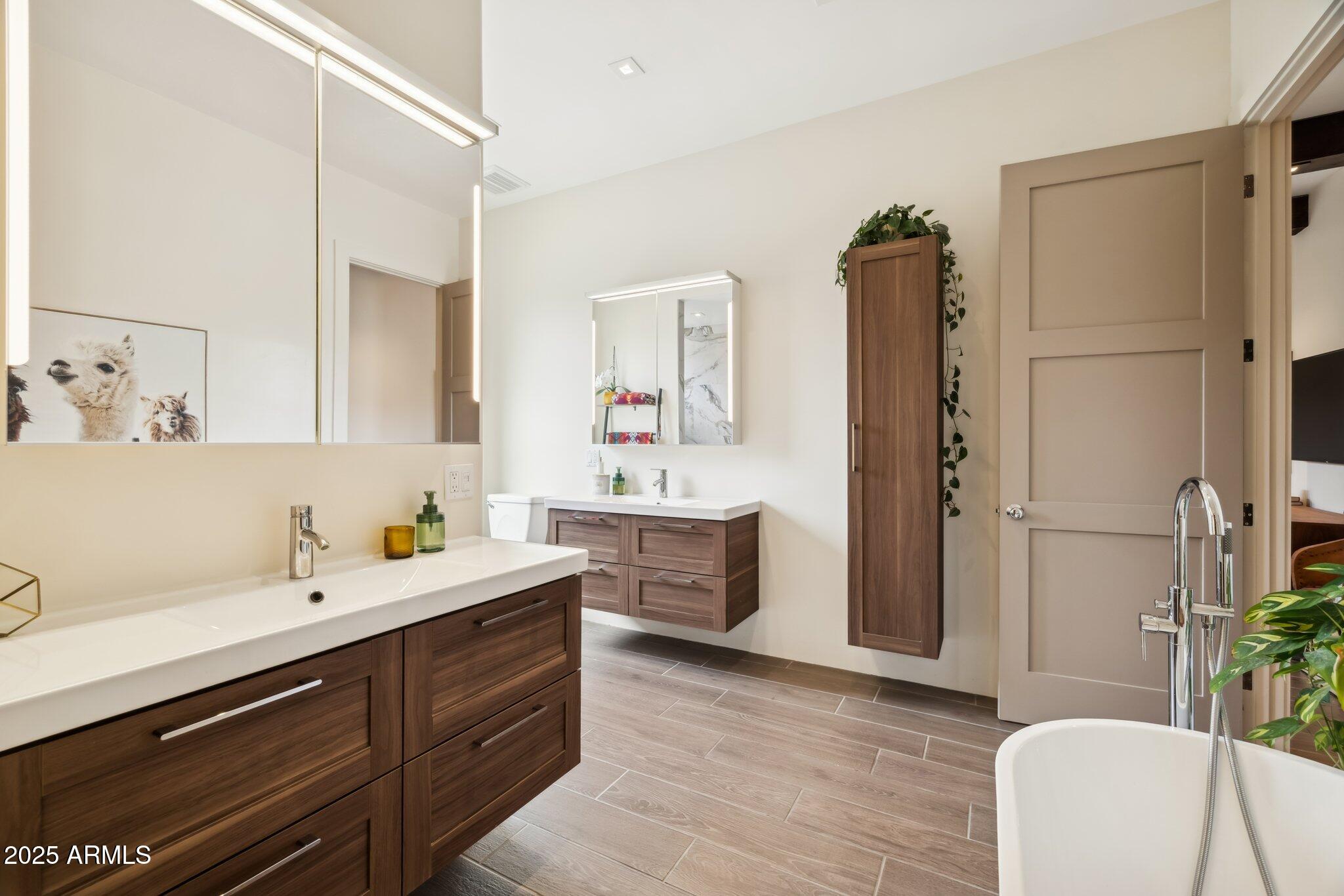 14911 E MARATHON Drive