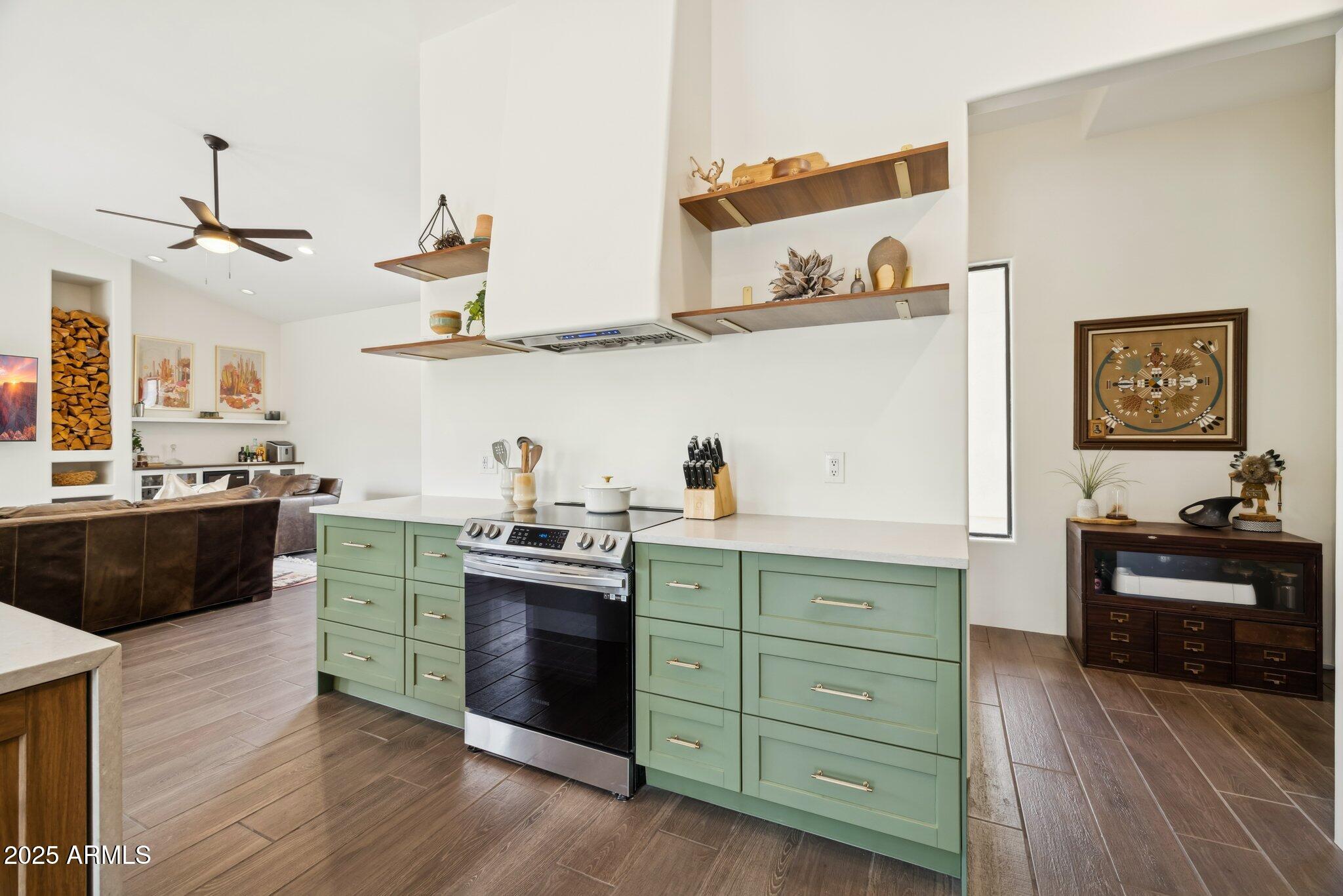 14911 E MARATHON Drive