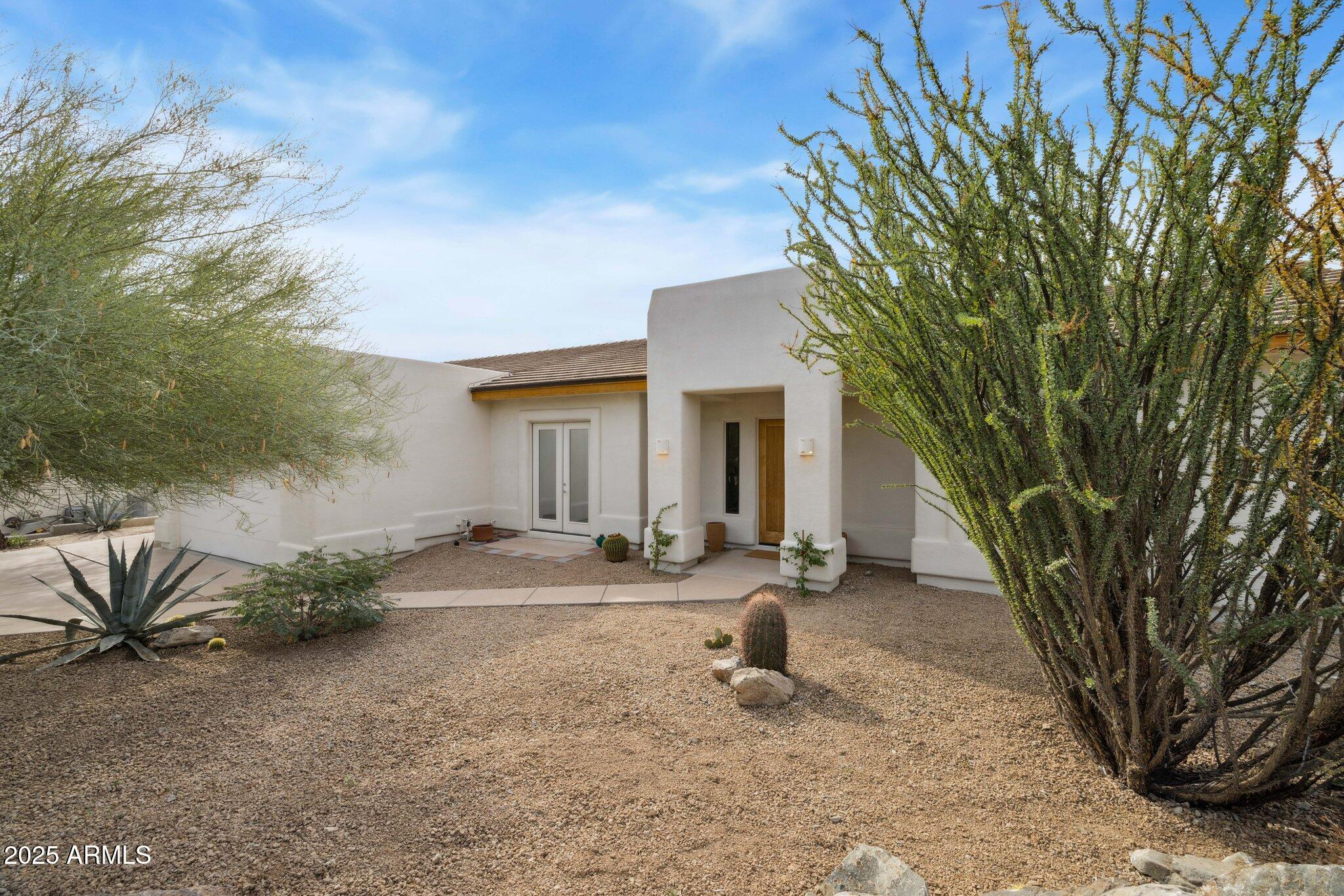 14911 E MARATHON Drive