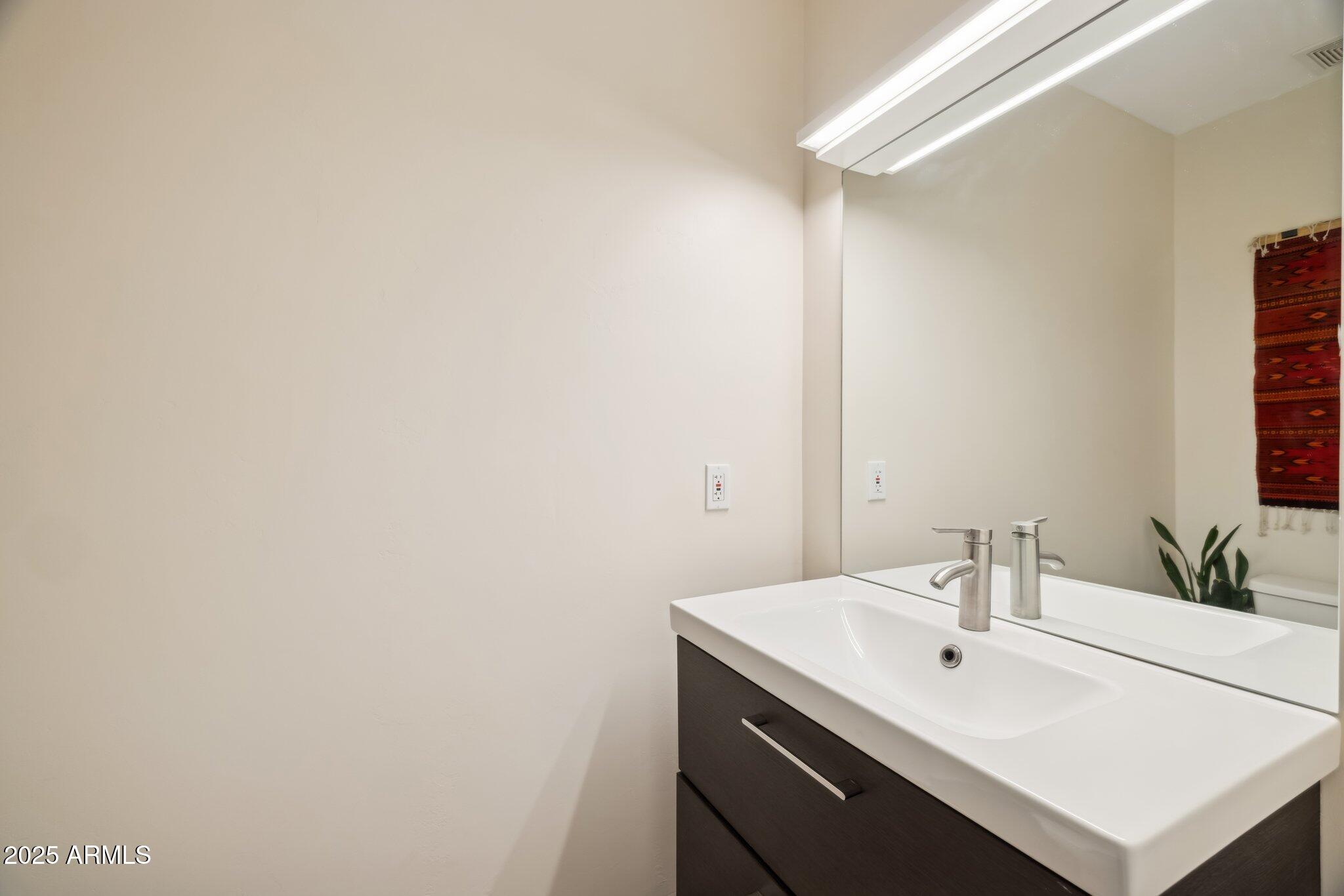 14911 E MARATHON Drive