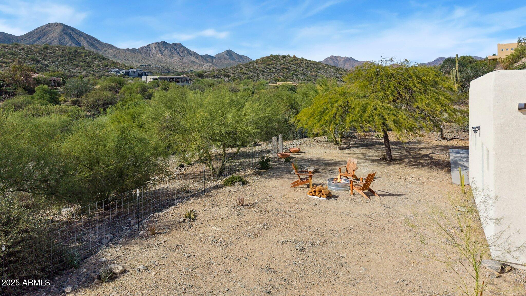 14911 E MARATHON Drive